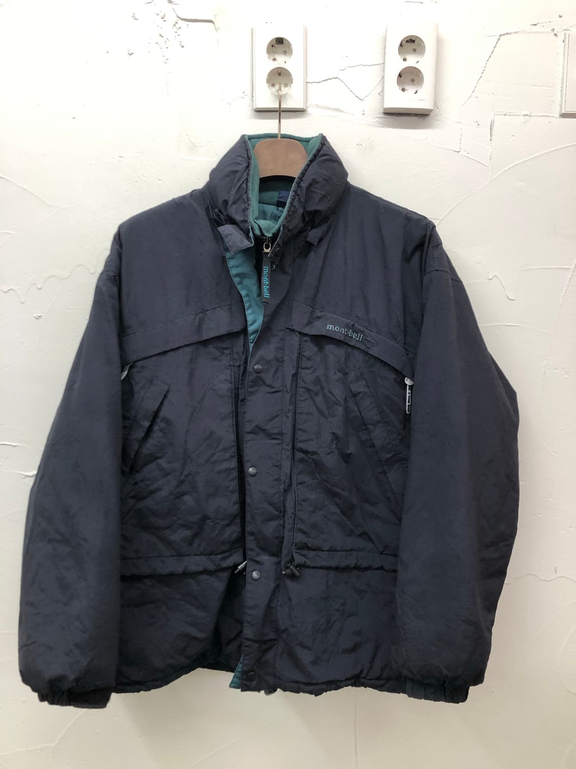 몽벨 패딩 블랙 상품이미지1