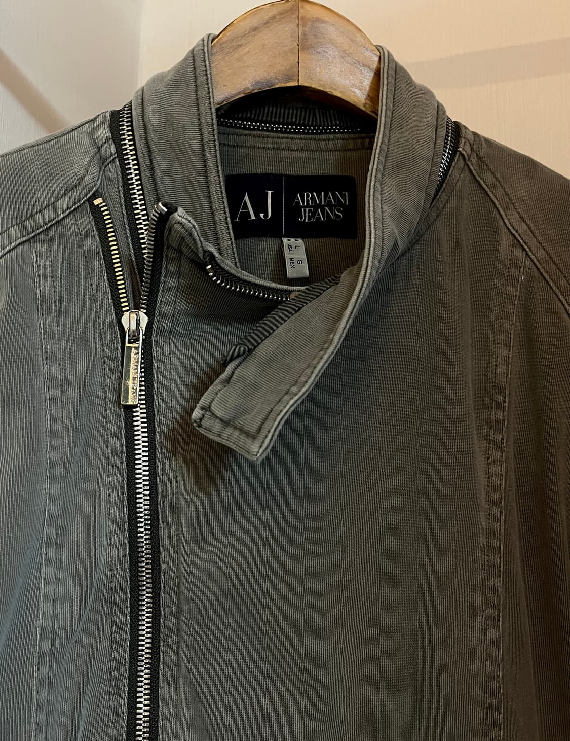 ARMANI JEANS 3way 지퍼 탑 상품이미지4