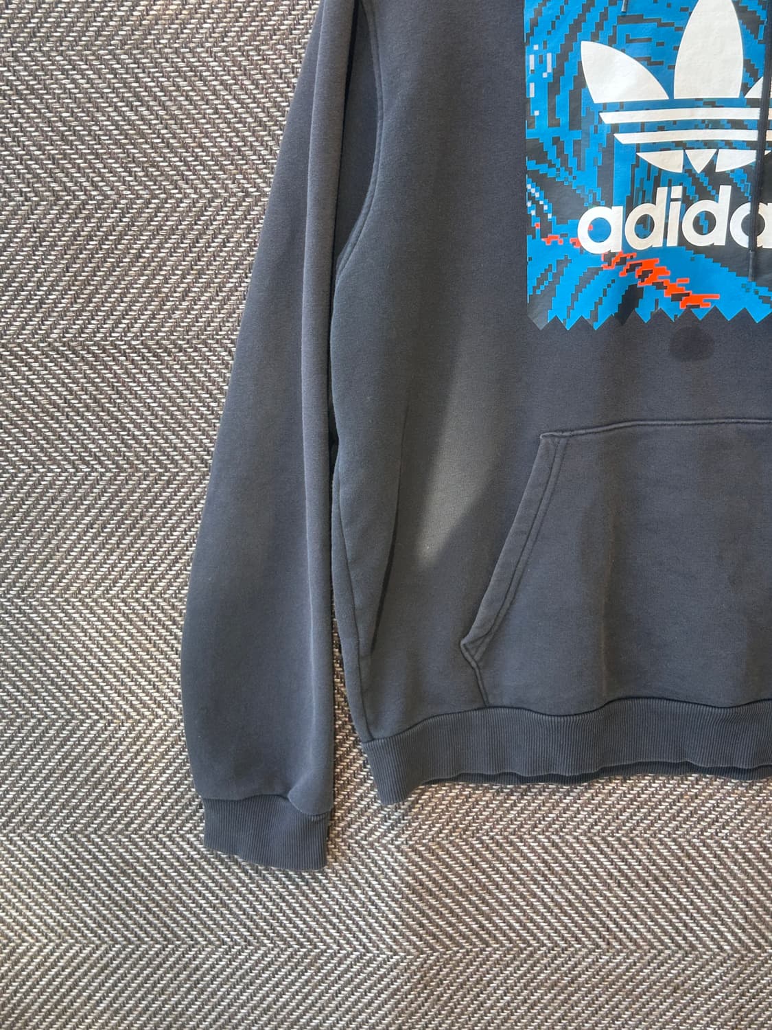 아디다스 그래픽 후드티 상품이미지4