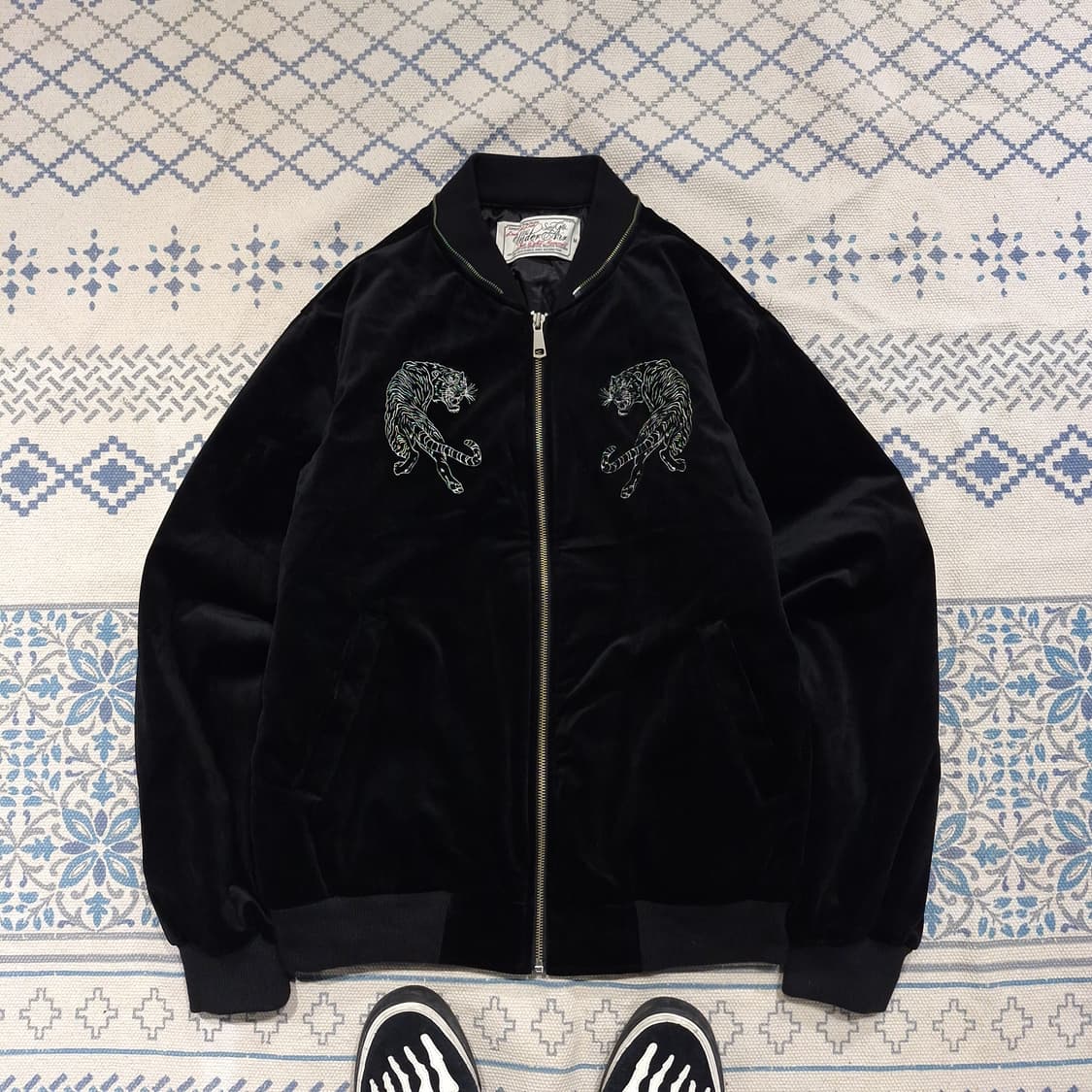 UNDERAIR 언더에어 블랙 호랑이 자수 벨벳 벨루아 스카잔 블루종 L 상품이미지4