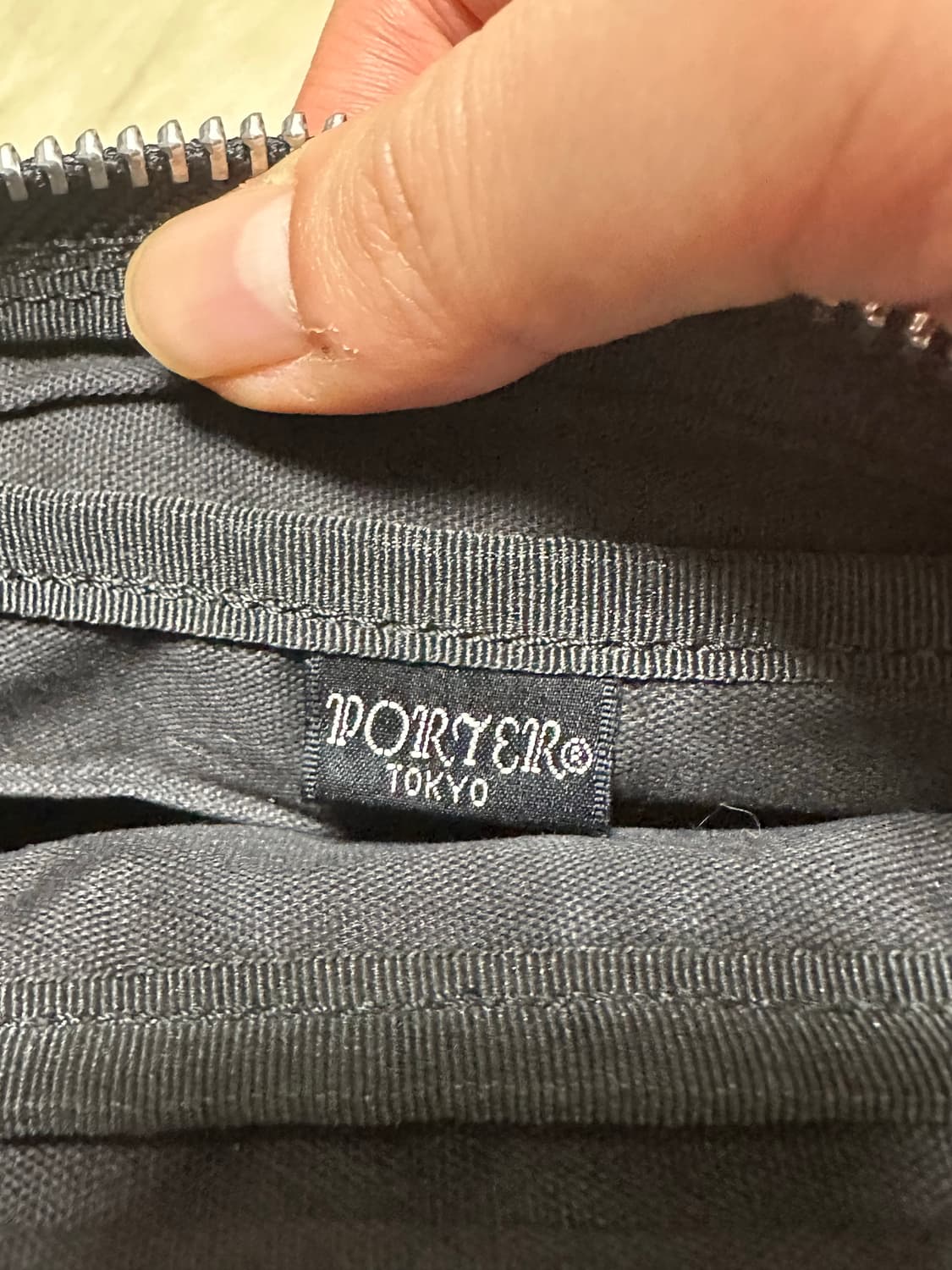 PORTER 요시다 포터 프리스타일 반달 숄더백 블랙 상품이미지9