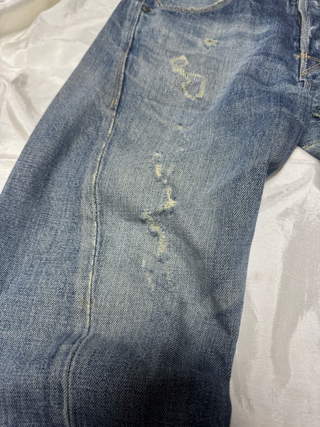 Levi’s Engineered Damage Washing Jeans 상품이미지4