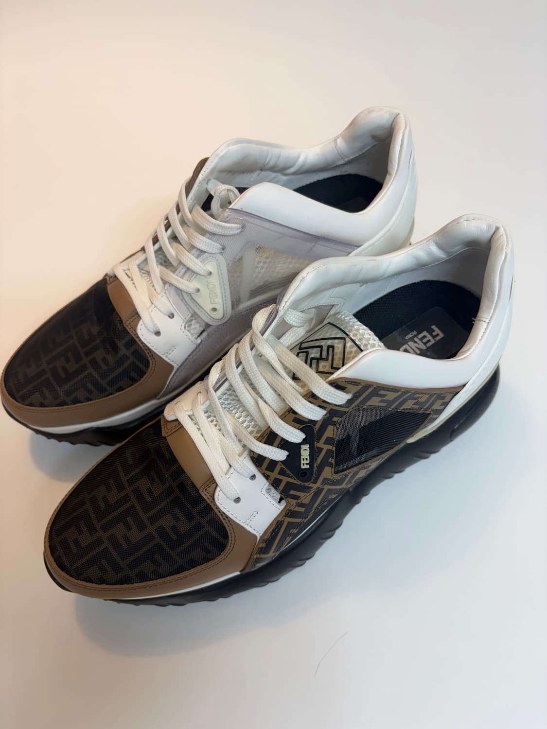 펜디 FF로고 메쉬믹스 오버솔 스니커즈 상품이미지3