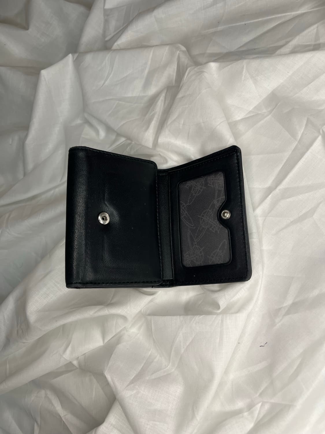 비비안 웨스트우드 오브 로고 레더 키스락 지갑 상품이미지3