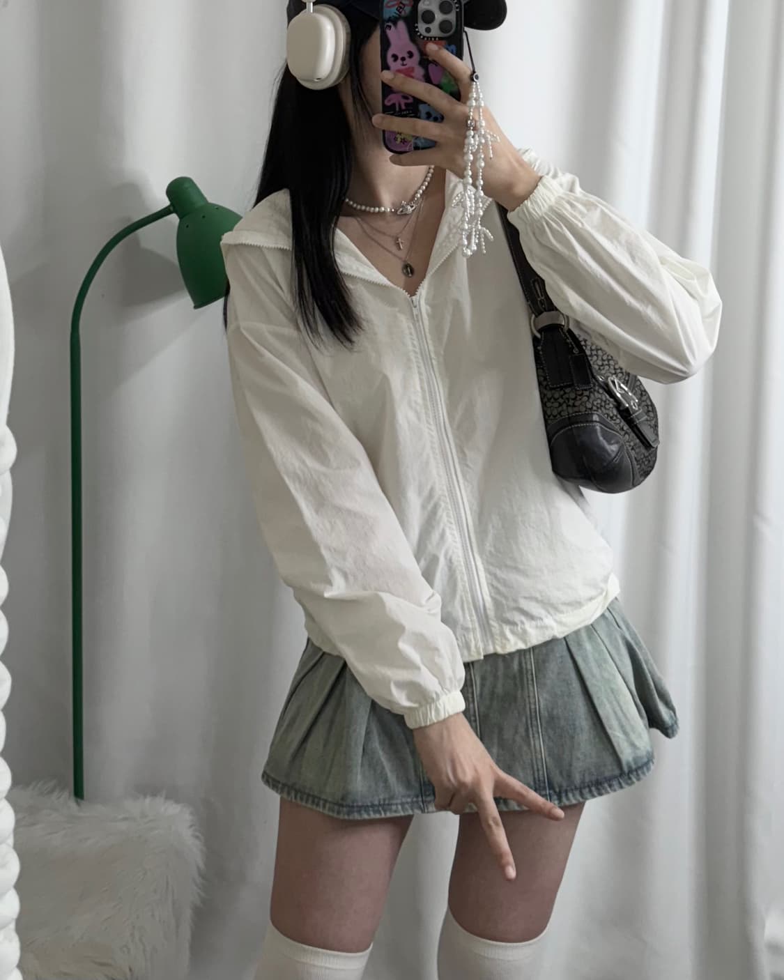 화이트 오버핏 후드 바람막이 상품이미지5