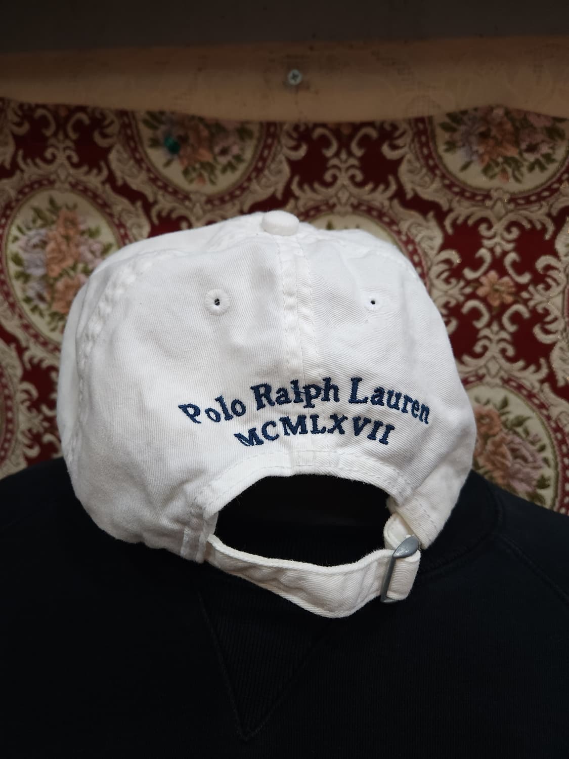 폴로 랄프로렌 화이트 빅포니 볼캡

 상품이미지3