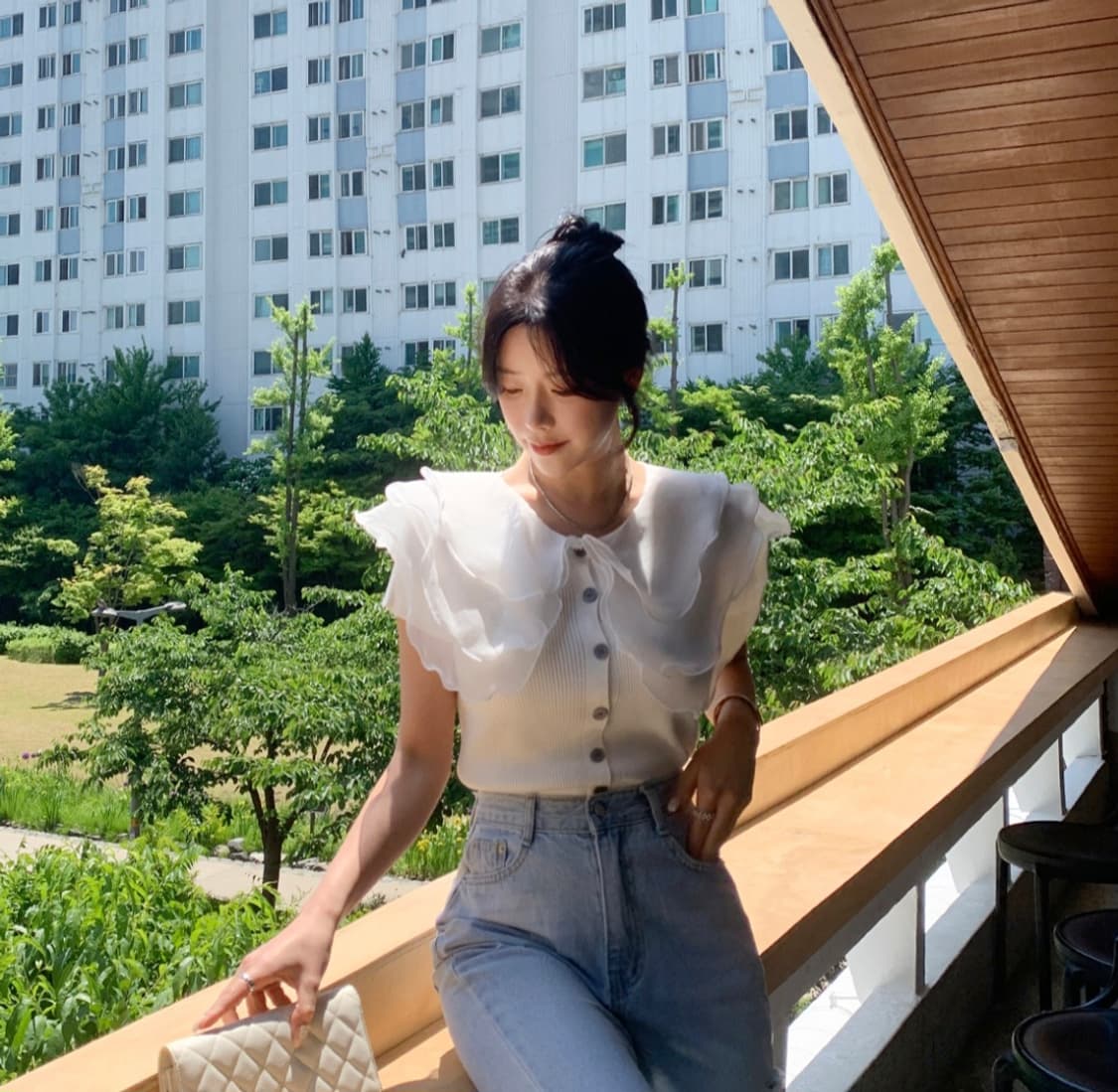 러플 카라 반팔 니트 화이트 상품이미지1