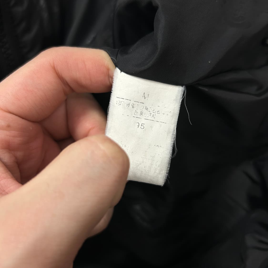 노스페이스 블랙 경량패딩(95) 상품이미지3