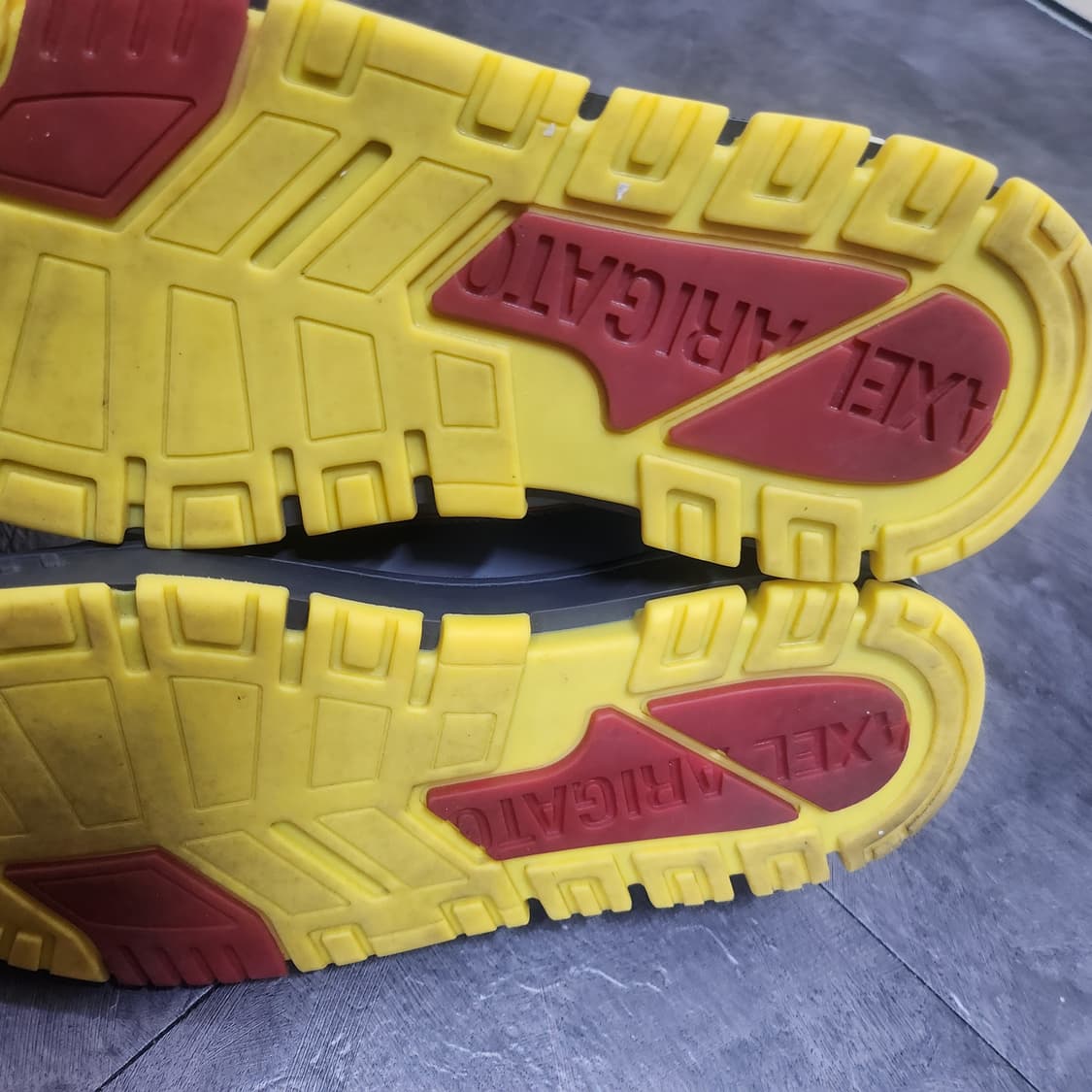 Axel Arigato - Area Lo Black / Green Low 상품이미지3