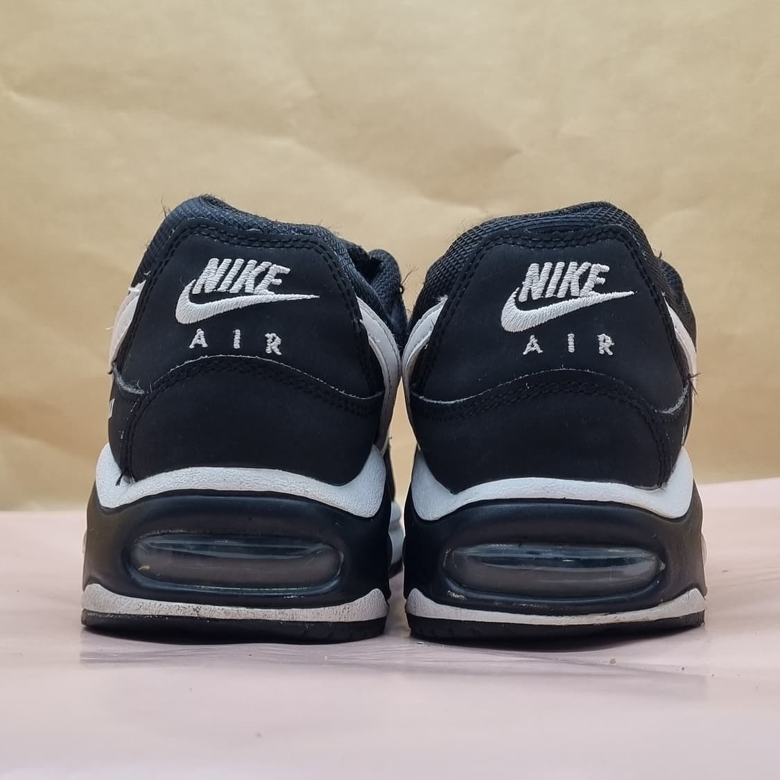 나이키 에어맥스 커맨드 블랙 운동화 230 상품이미지4