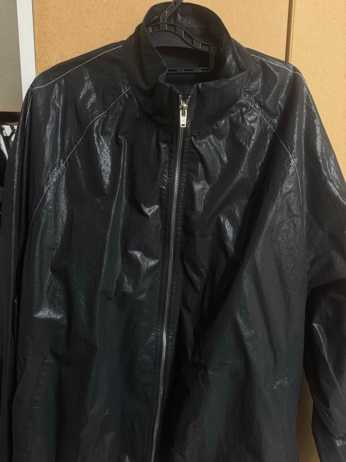 마땡킴 로고 코팅 점퍼 상품이미지2