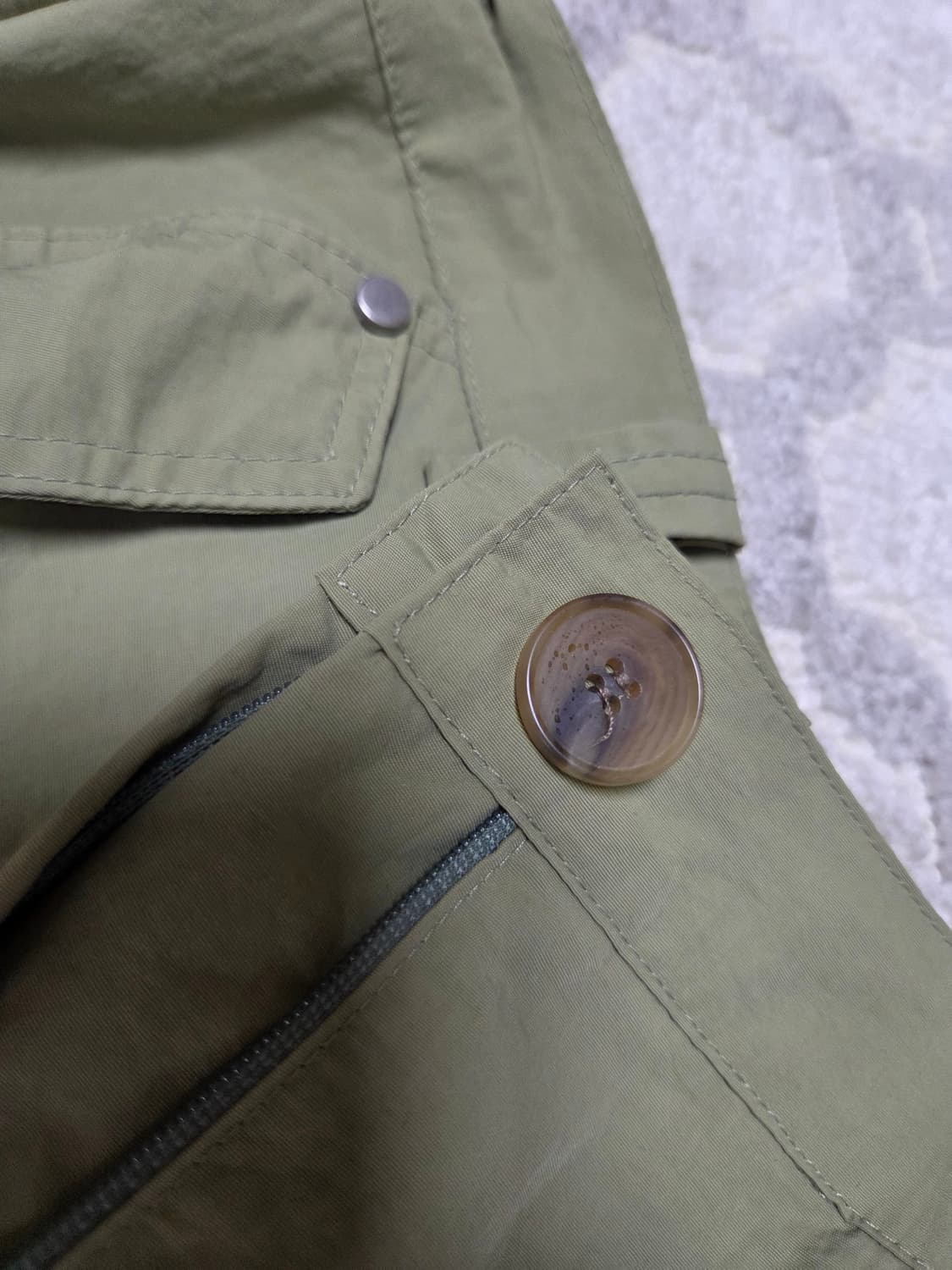 미드나잇무브
카키 카고 나일론 조거팬츠 상품이미지4