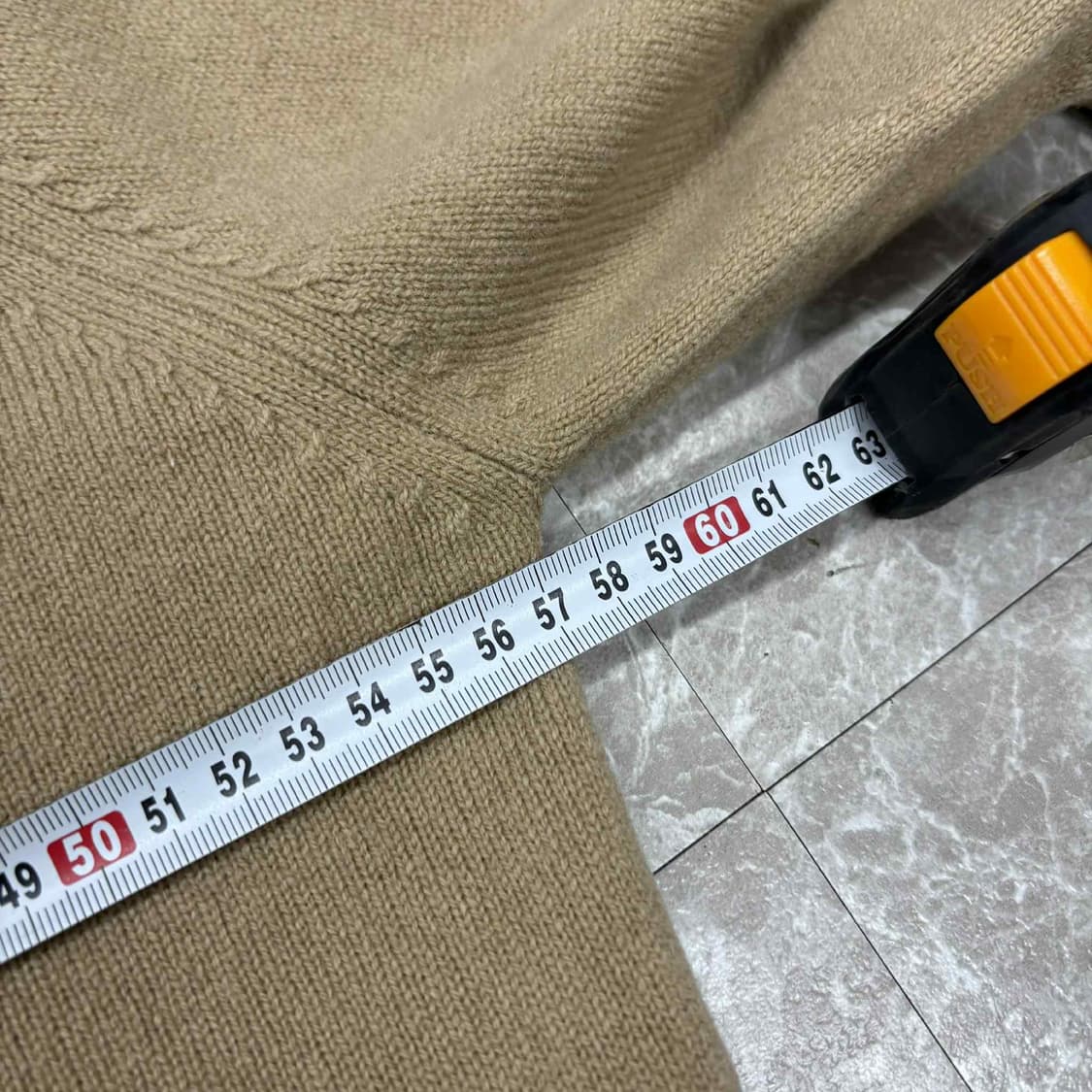 버버리 90s 베이지 빈티지 램스울 브이넥 니트 스웨터 상품이미지9