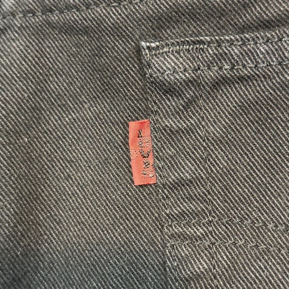 32inch) 리바이스 506 스트레이트 블랙 데님 팬츠 상품이미지4