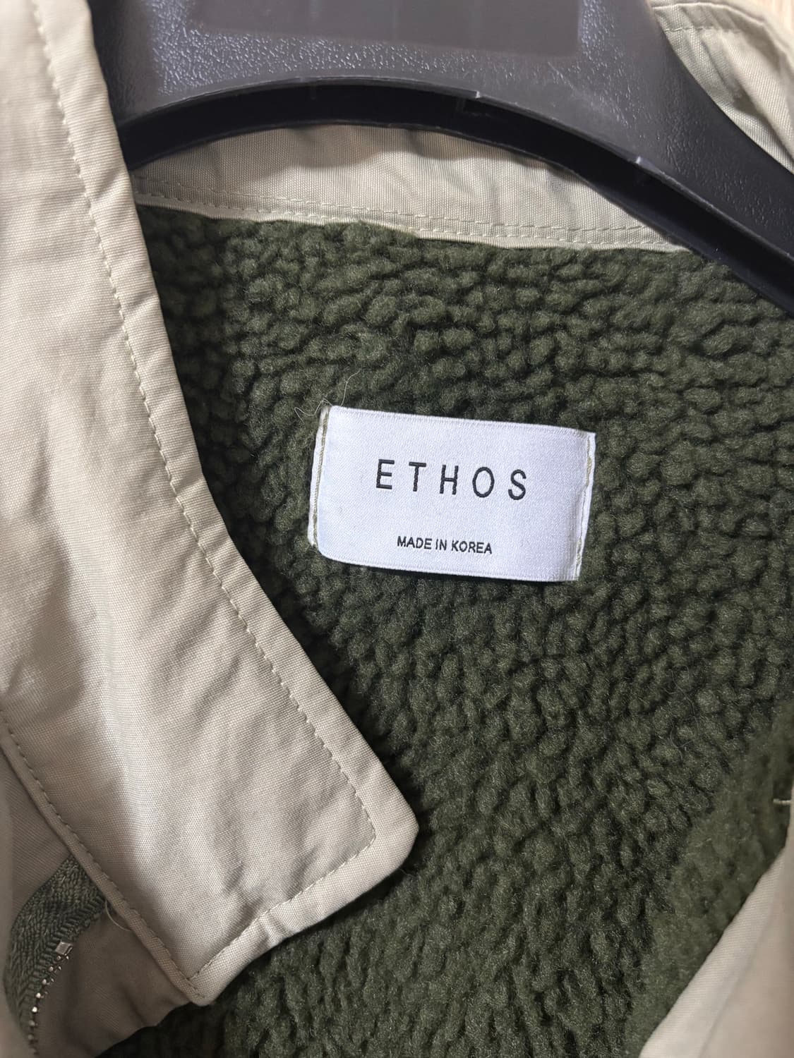 ETHOS 에토스 스탠드넥 카키색 점퍼 상품이미지4
