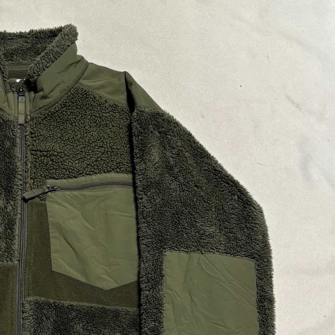 XL 유니클로 X 엔지니어드 가먼츠 카키 플리스 상품이미지1