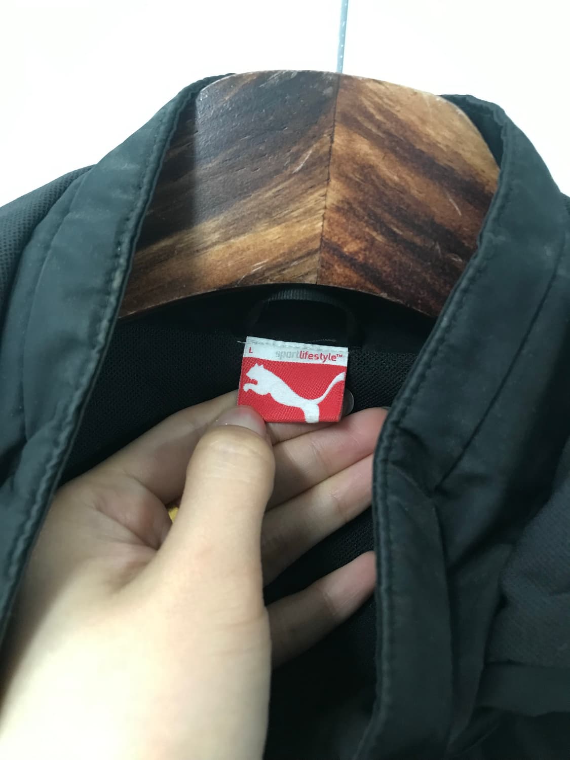 푸마 자수로고 블랙 바람막이 상품이미지6