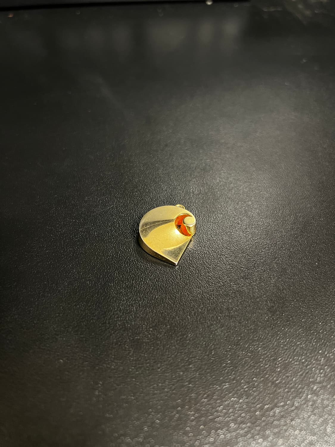 칼하트 WIP 골드 펜던트 키링 목걸이 상품이미지1