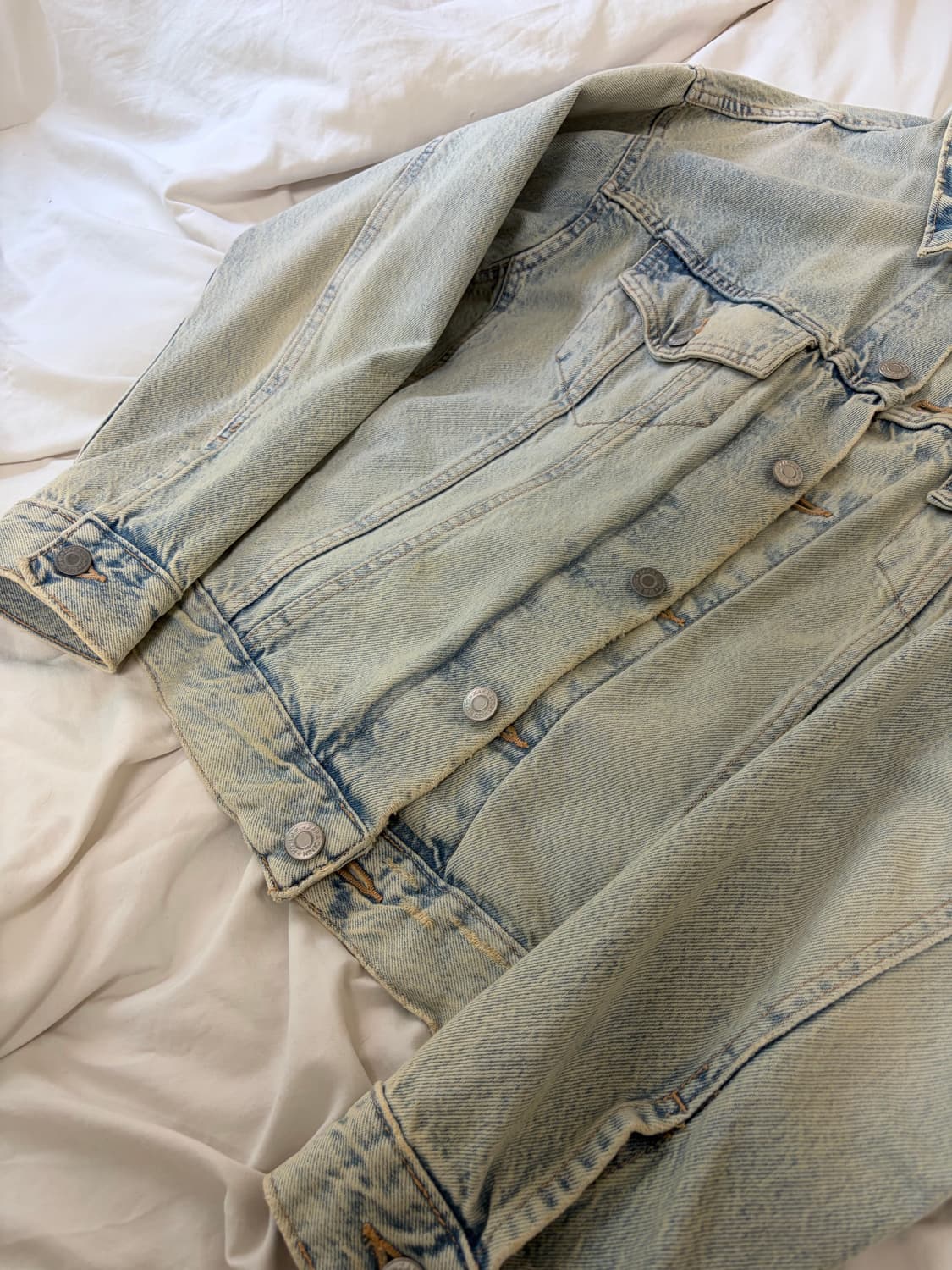 착샷) Zara damaged denim jacket 상품이미지4