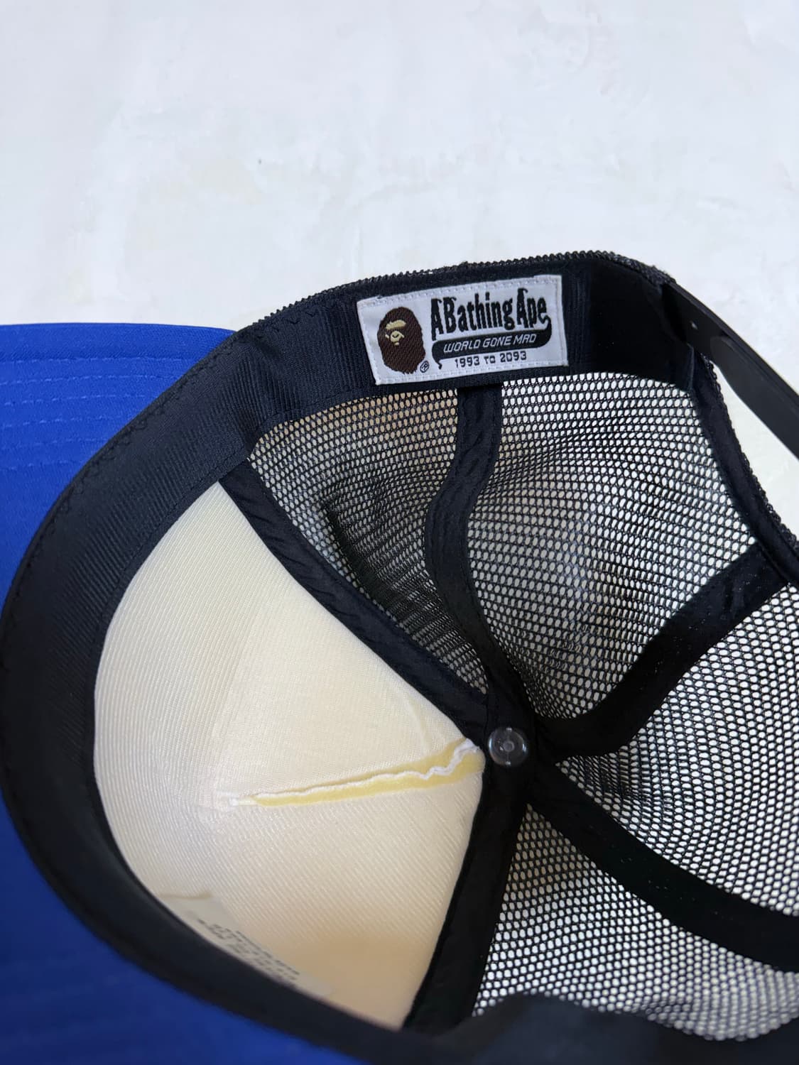 베이프 컬리지 메쉬캡 판매합니다. 상품이미지2