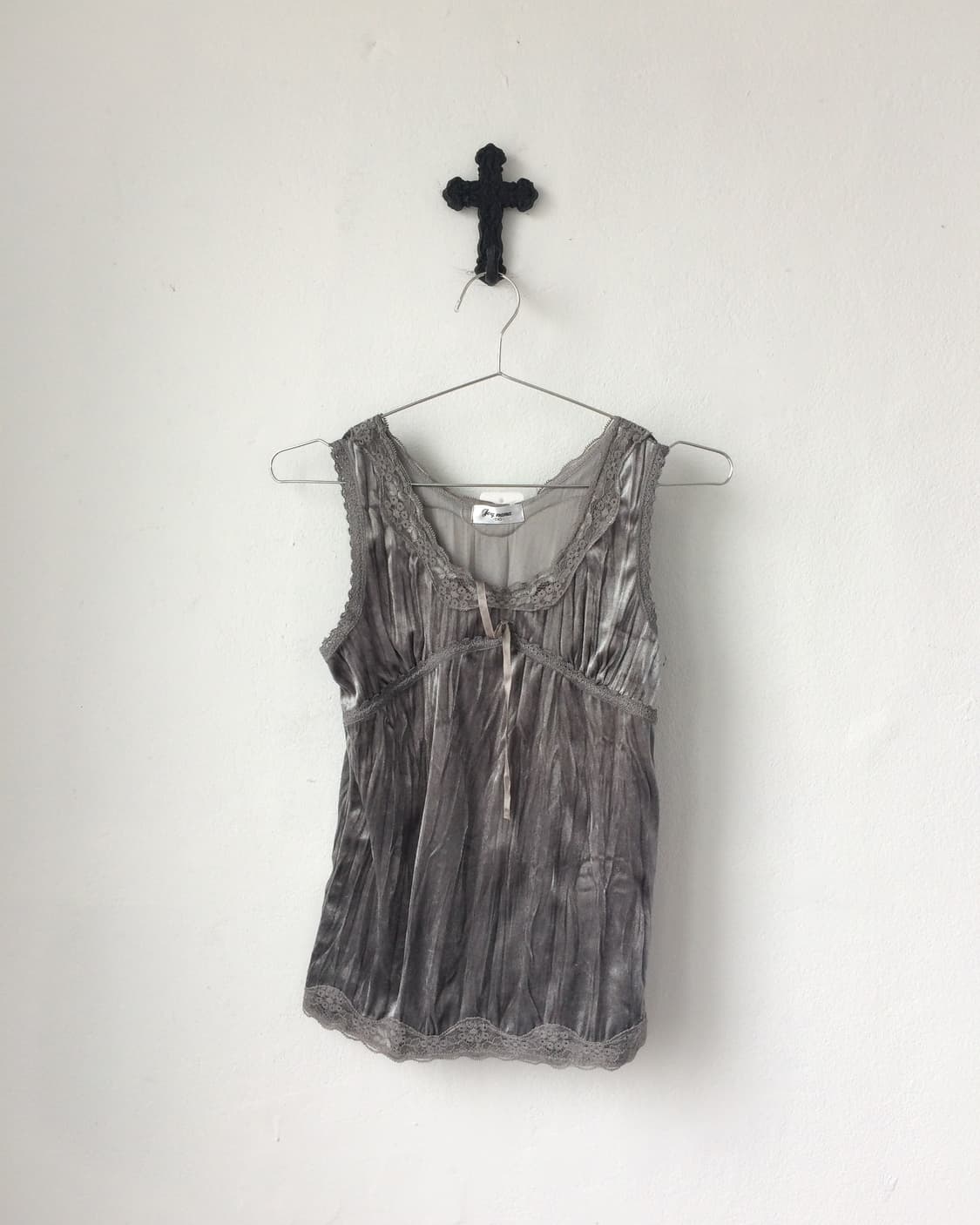 Lace trimming velvet sleeveless 상품이미지2
