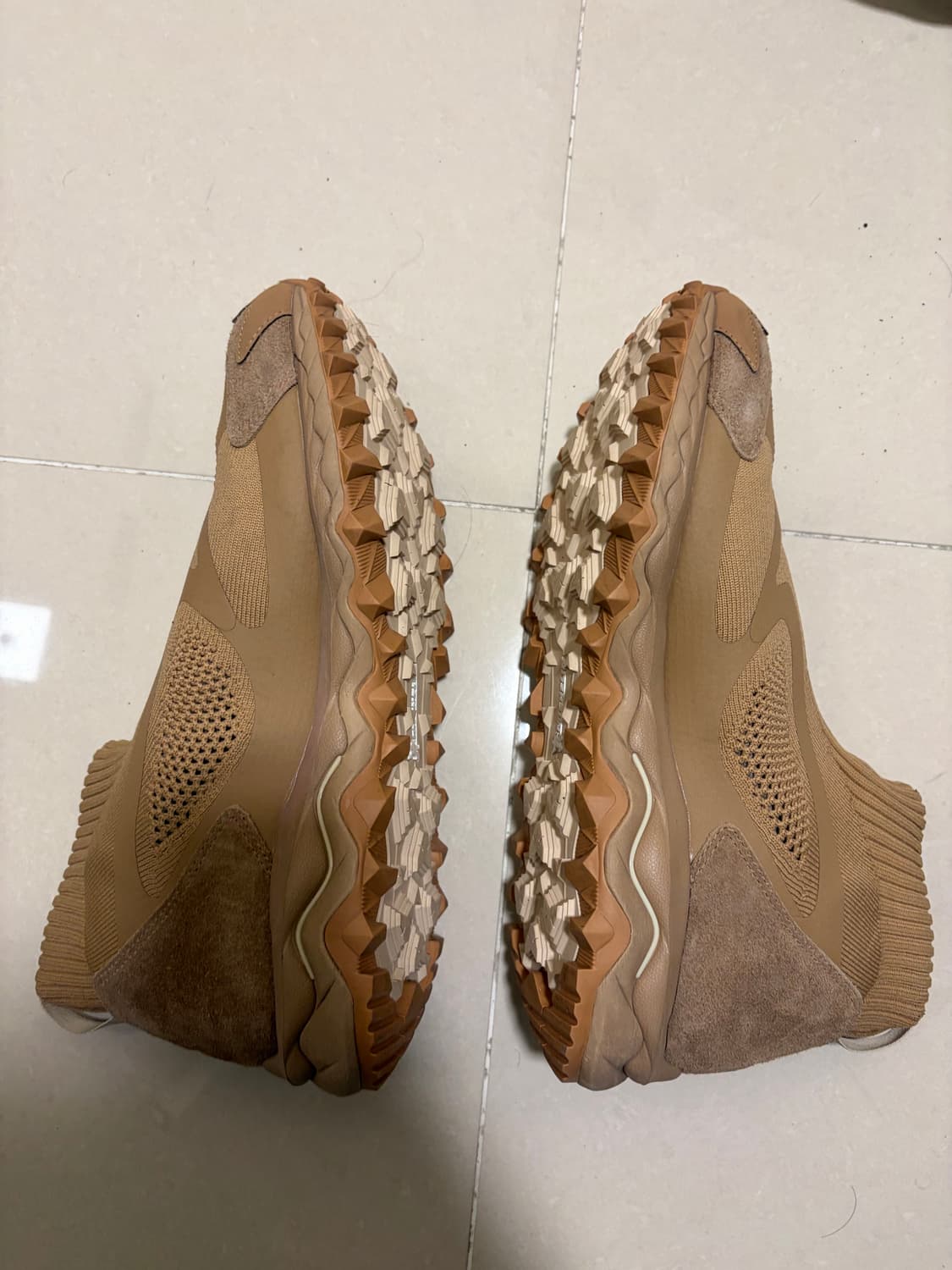 미즈노x논네이티브 290 상품이미지2