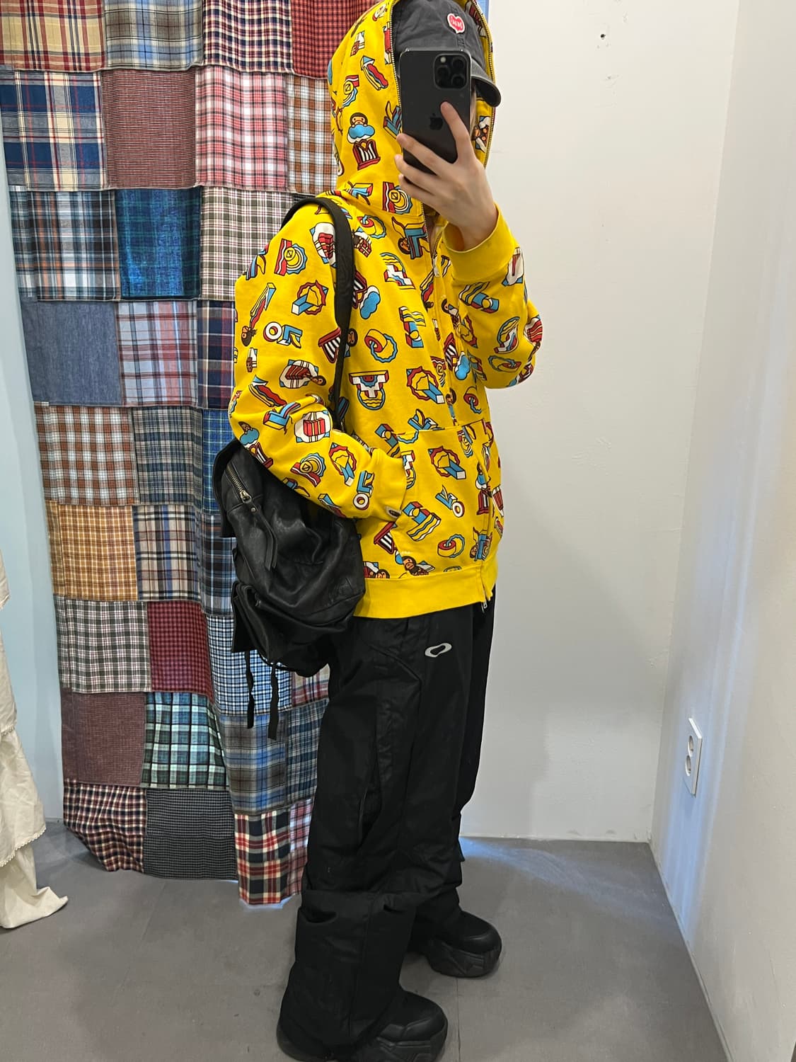 베이프 마일로 옐로우 후드집업 상품이미지5