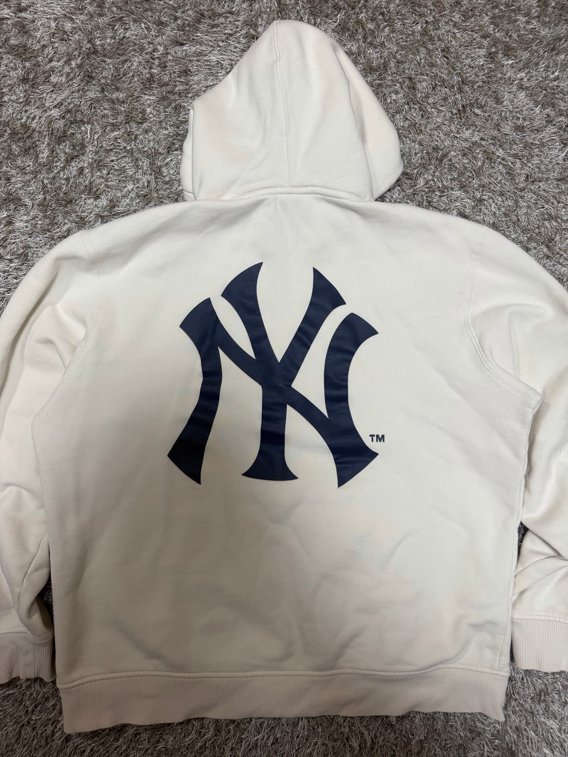 [110] 뉴에라 양키스 아이보리 안기모 후드티 상품이미지3