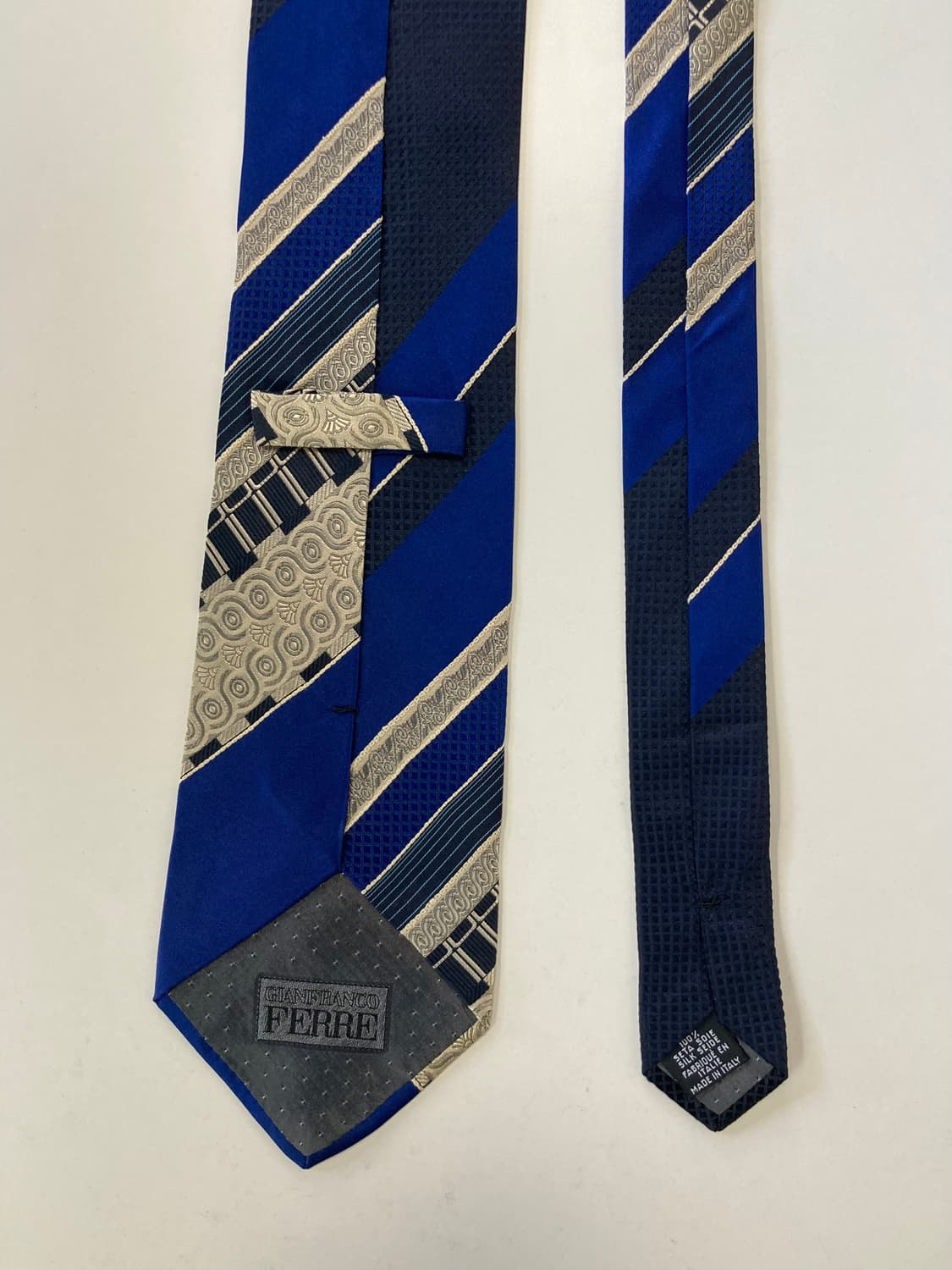잔프랑코페레 넥타이 상품이미지2