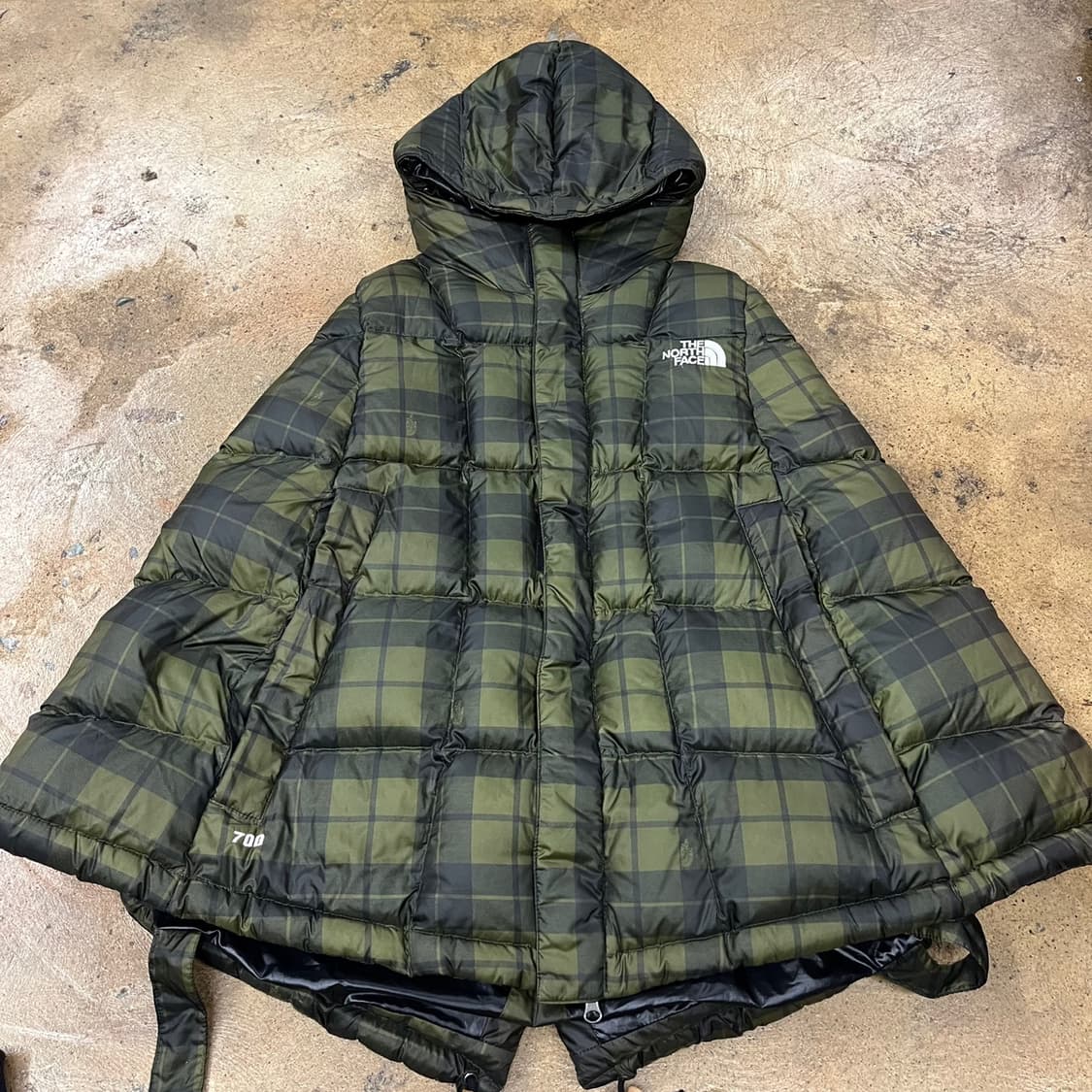 노스페이스 케이프 망토 카키 패딩 80 상품이미지2