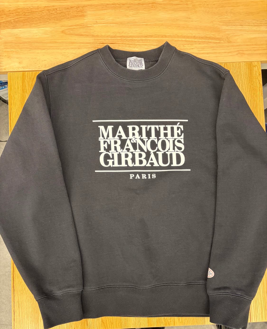 [s]마리떼 프랑소와 저버 맨투맨 블랙 상품이미지1