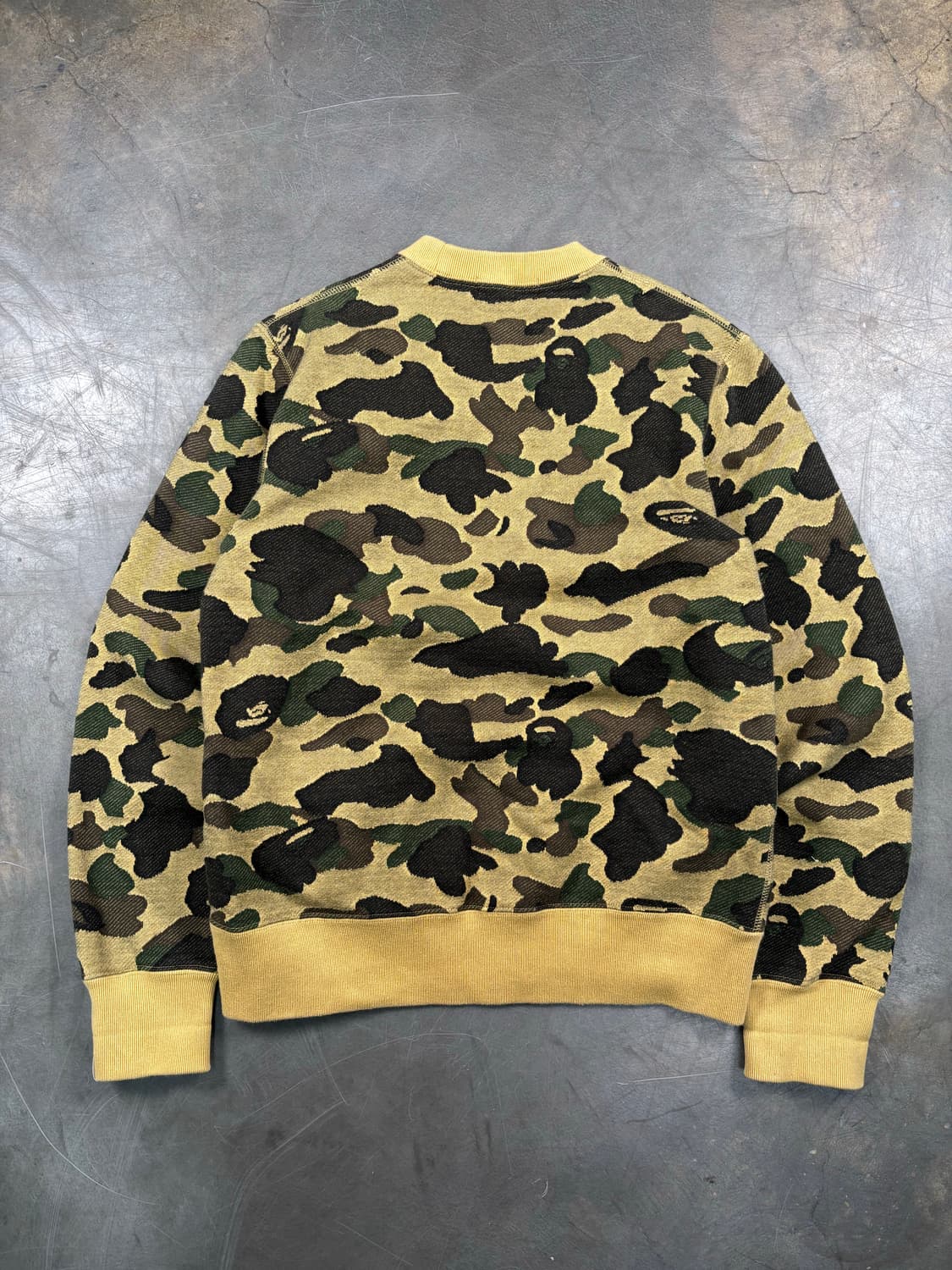 베이프 황계 스웻셔츠 상품이미지3