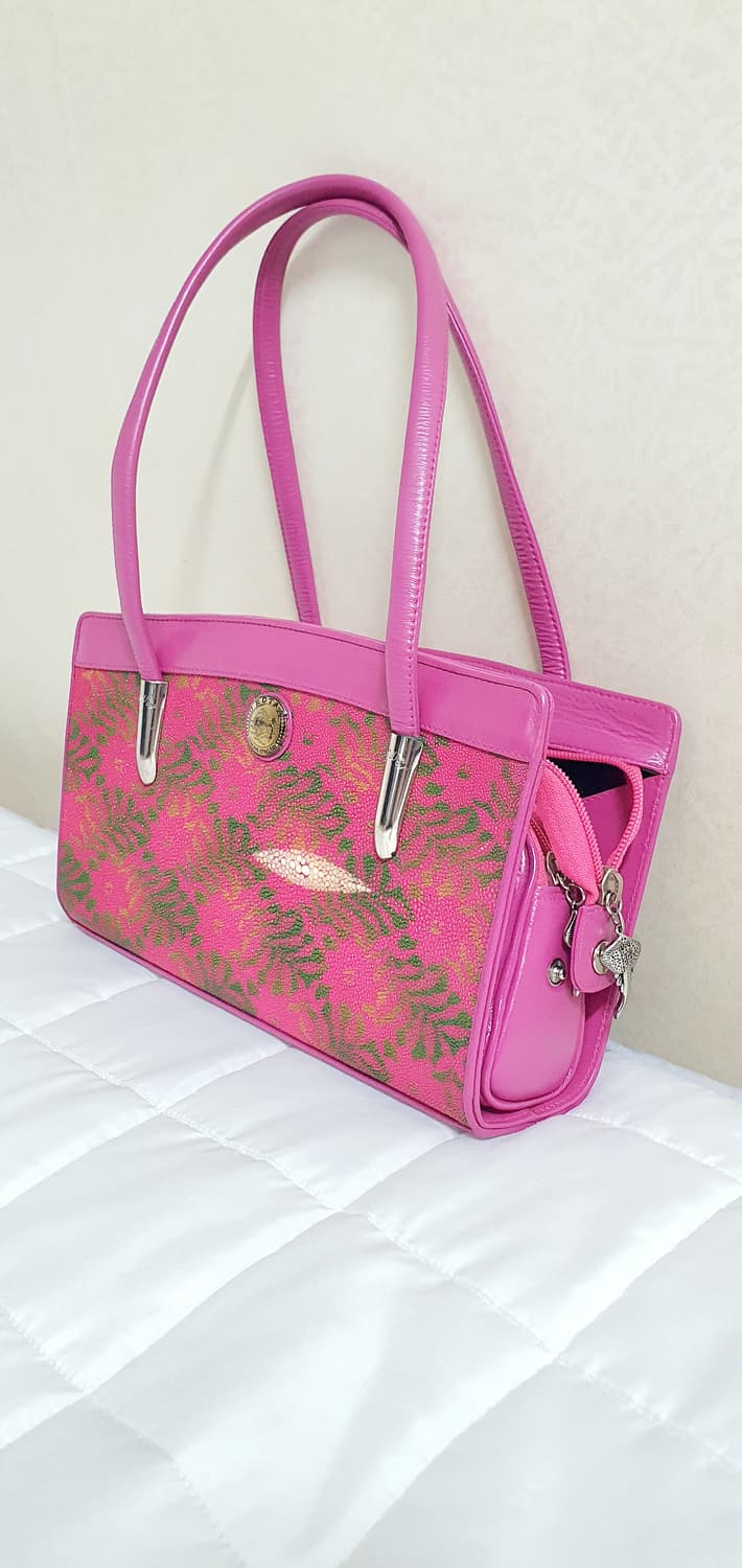 로타(Rota) 가오리가죽 AUGUST 핑크 탑핸들 토트백 상품이미지2