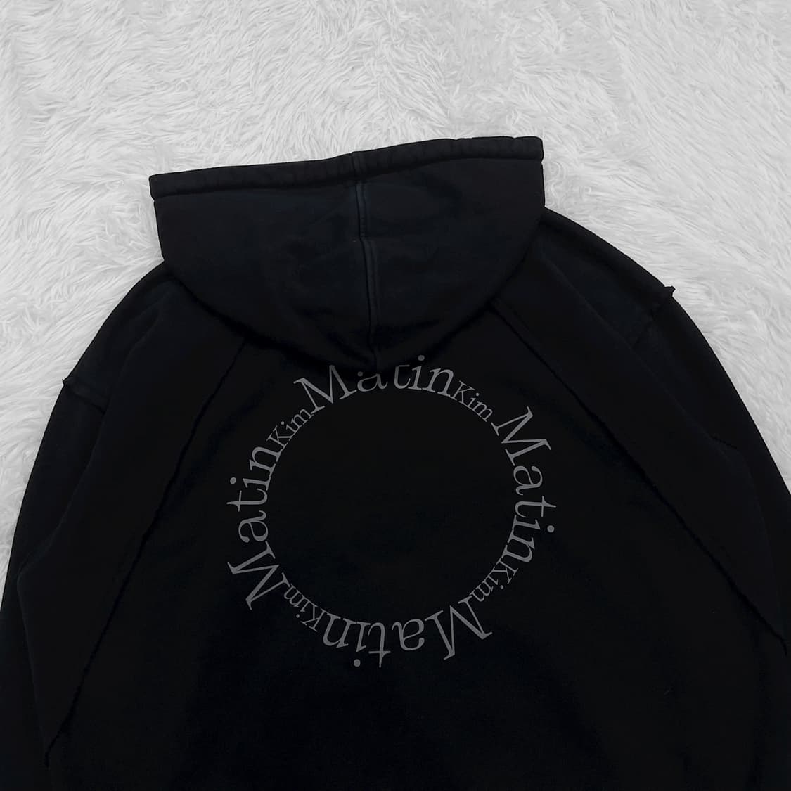마뗑킴 피그먼트 솔리드 후드집업 블랙 상품이미지4