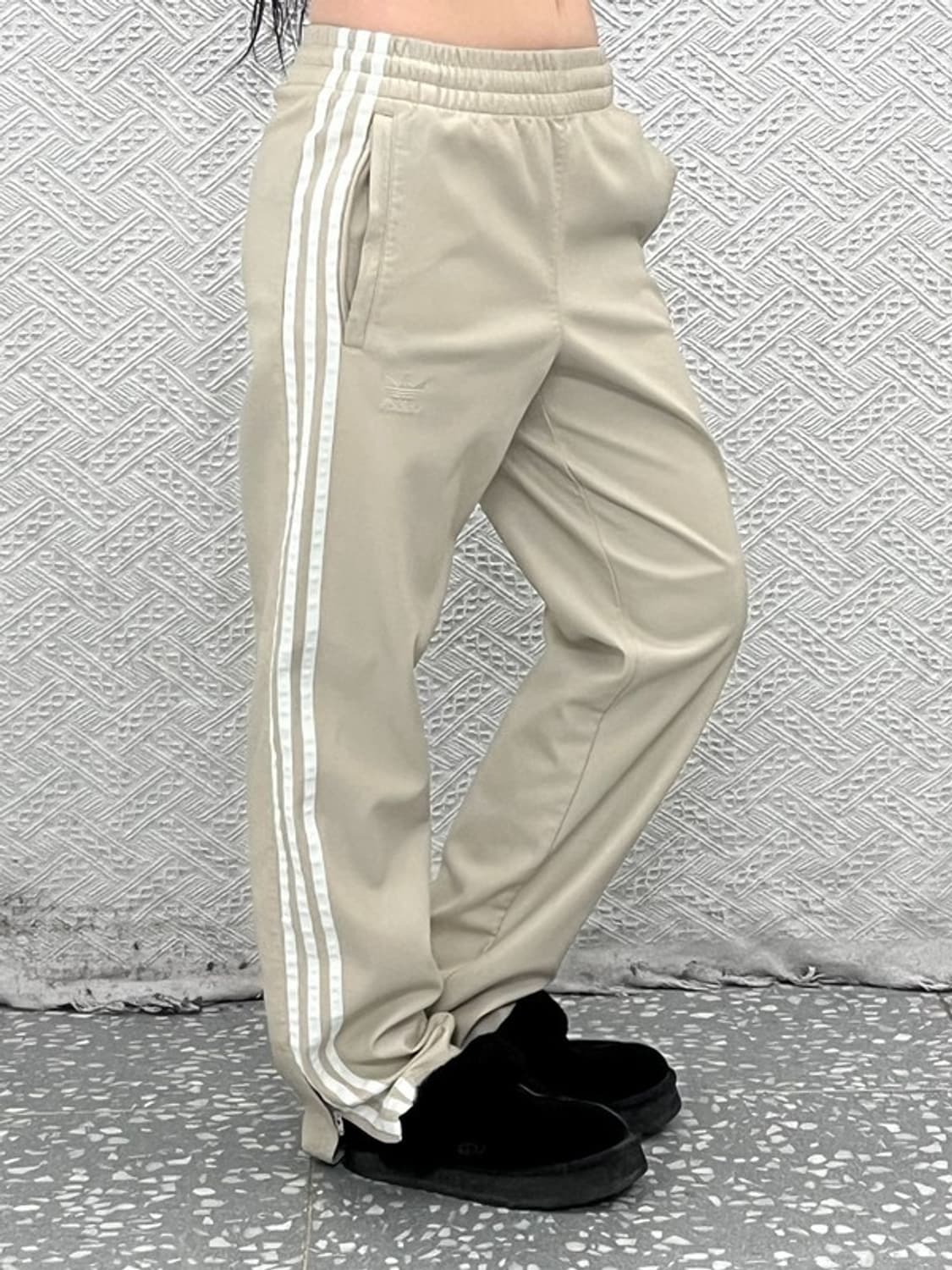 아디다스 스트릿 레더 가죽 삼선 밴딩 트랙팬츠 XS C09033 상품이미지1