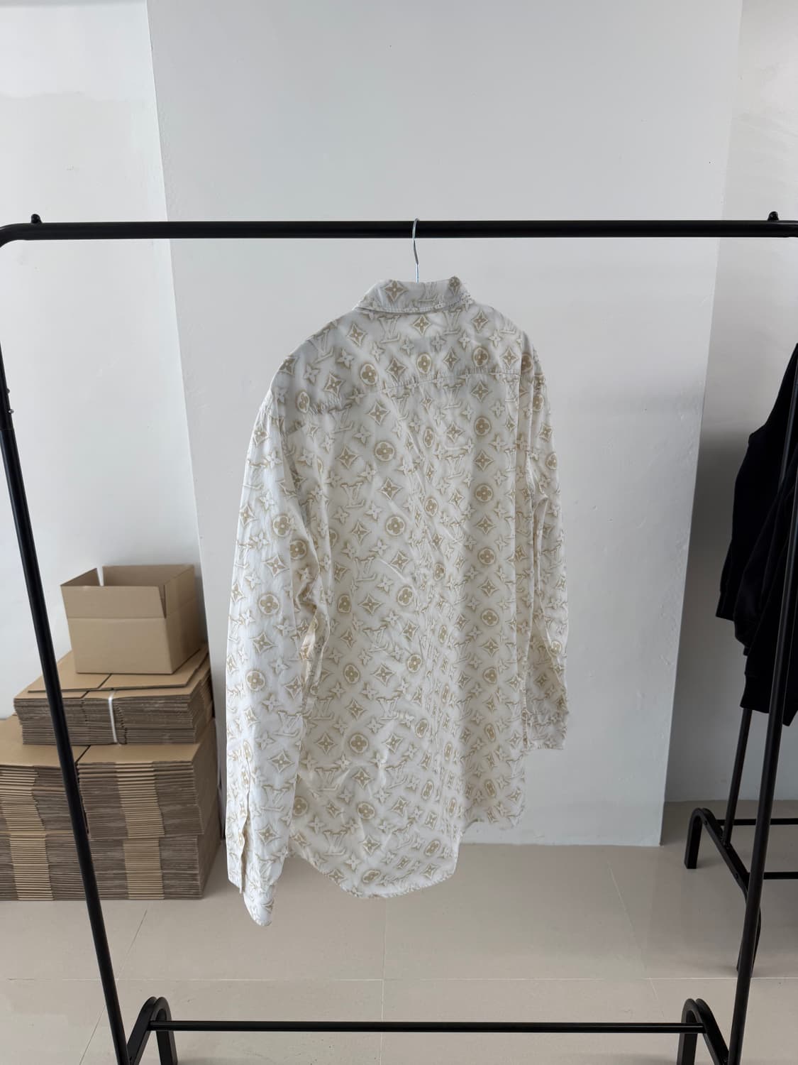 (2XL) 루이비통 샌드 모노그램 셔츠 화이트 상품이미지2