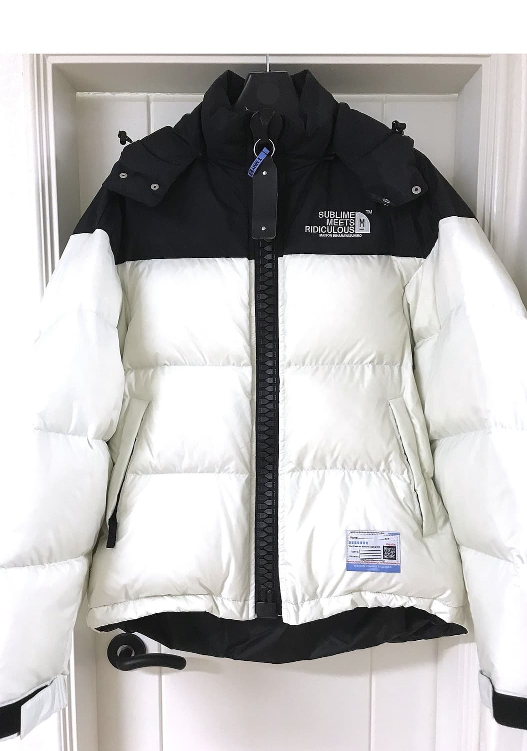 @새상품@ 미하라야스히로 패딩 런웨이 오버사이즈 빅지퍼 화이트 상품이미지7