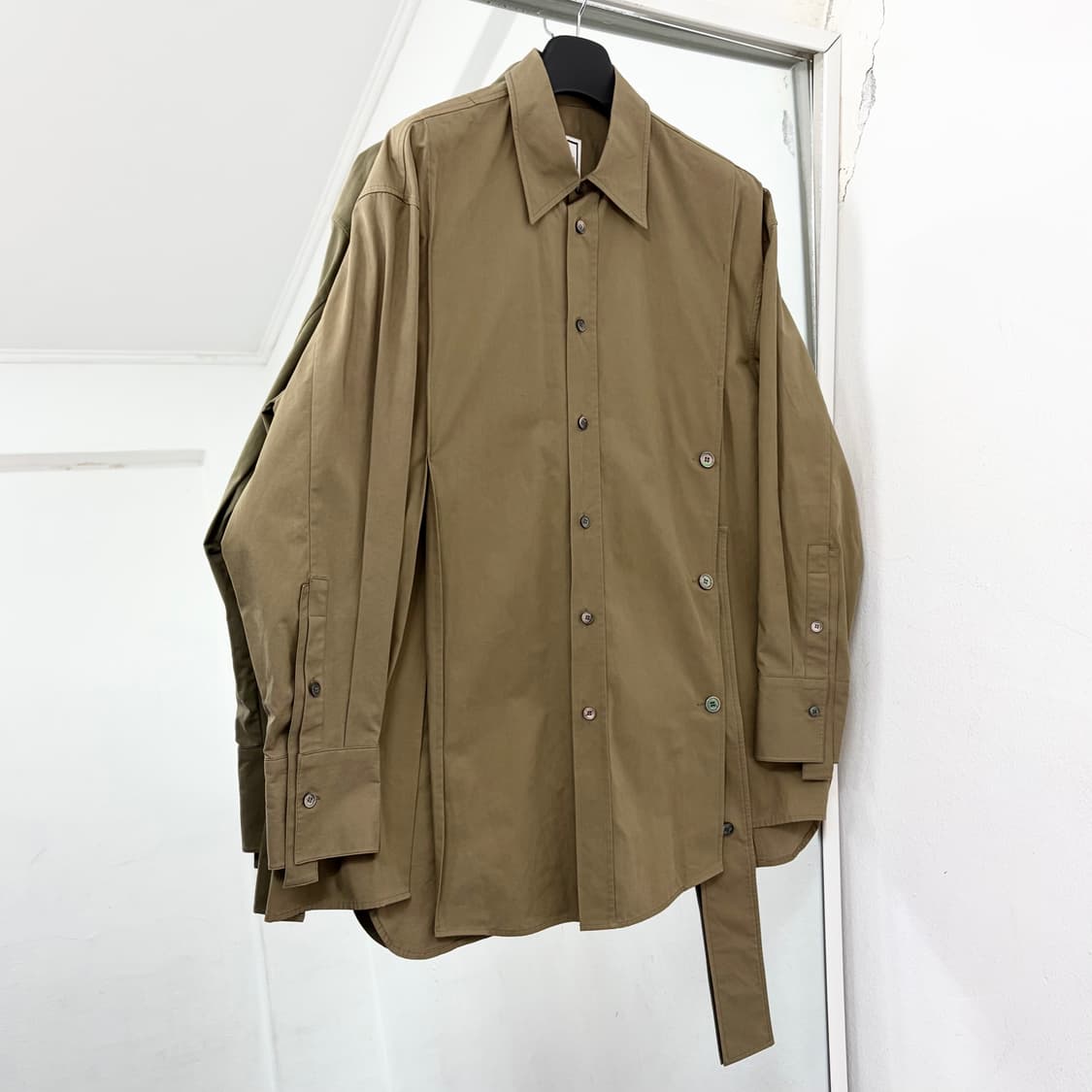 우영미 21FW 레이어드 셔츠 상품이미지1