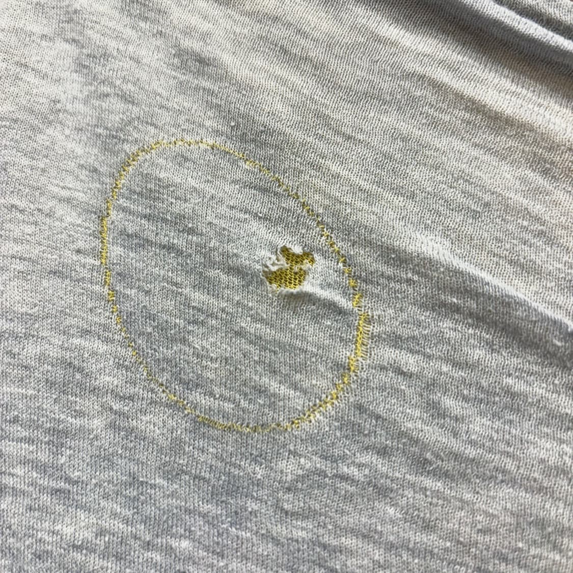 이세이미야케 플랜테이션 코튼 긴팔 티셔츠 서클 패턴 디테일 그레이 옐로우 상품이미지9