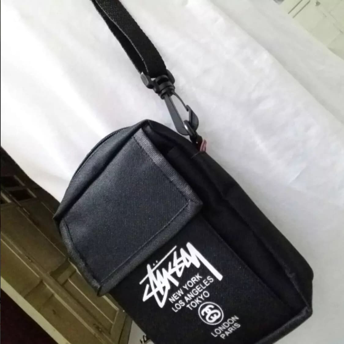 (잡지부록) 스투시 미니 크로스백 상품이미지3