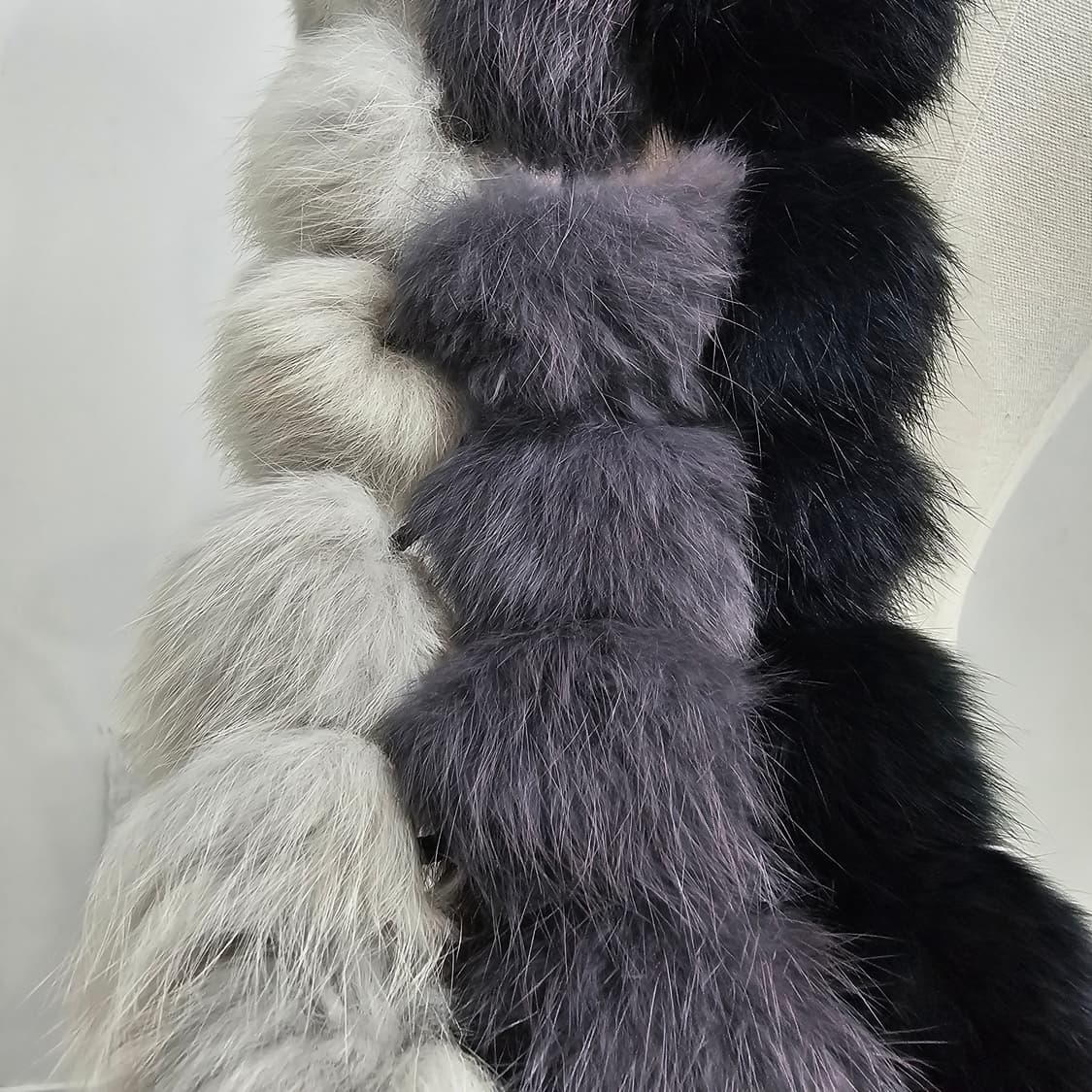 그라데이션 래빗퍼 폼폼 머플러  상품이미지7