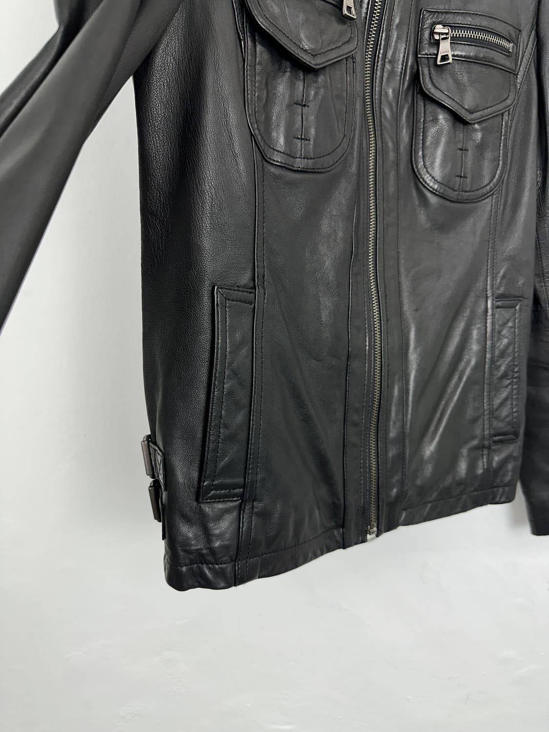 Zip Detail Lambskin Leather Jacket 상품이미지3