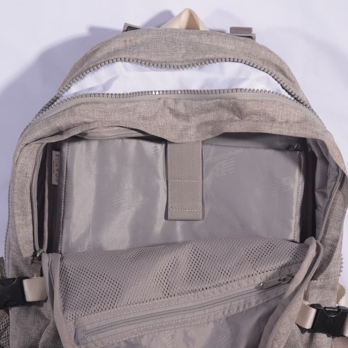 뉴발란스 백팩 B137 상품이미지2