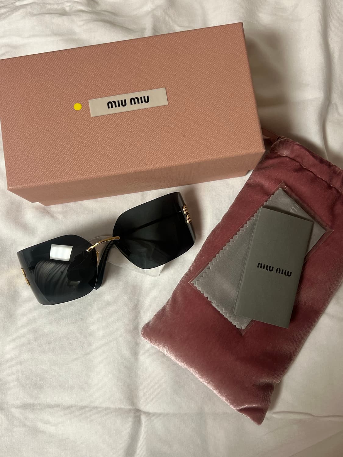 Miu Miu 미우미우 런웨이 선글라스 (민니 착용) 상품이미지3