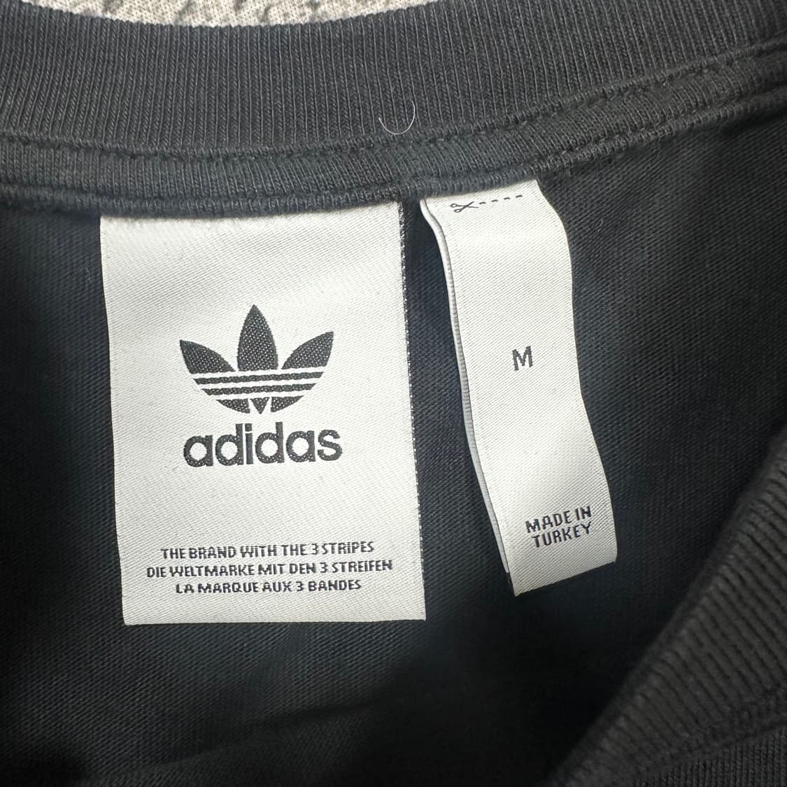 ✨ (바배) 아디다스 파이어버드 블랙 반팔티  상품이미지3