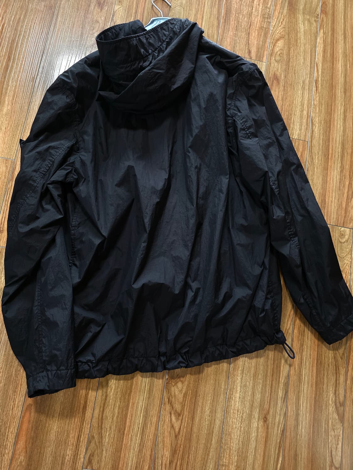 스톤아일랜드 23ss 클링클랩스 바람막이 블랙 xxl 40522 상품이미지3