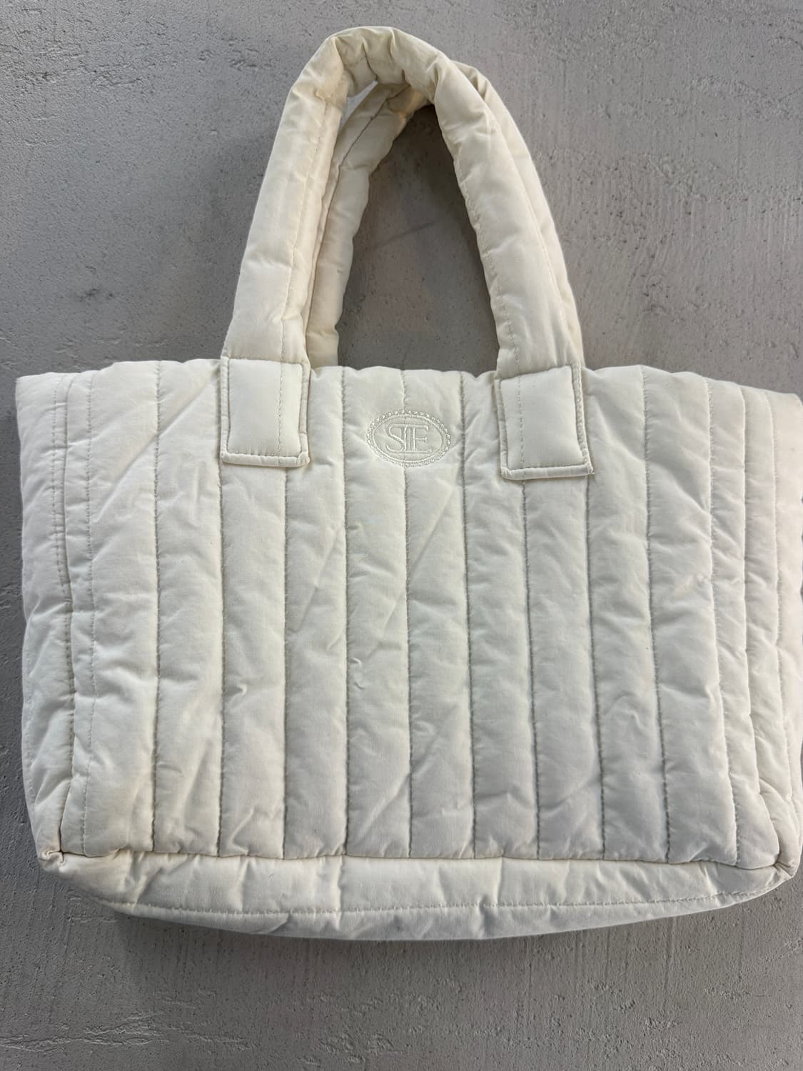 시엔느 패딩 토트백 아이보리 상품이미지2