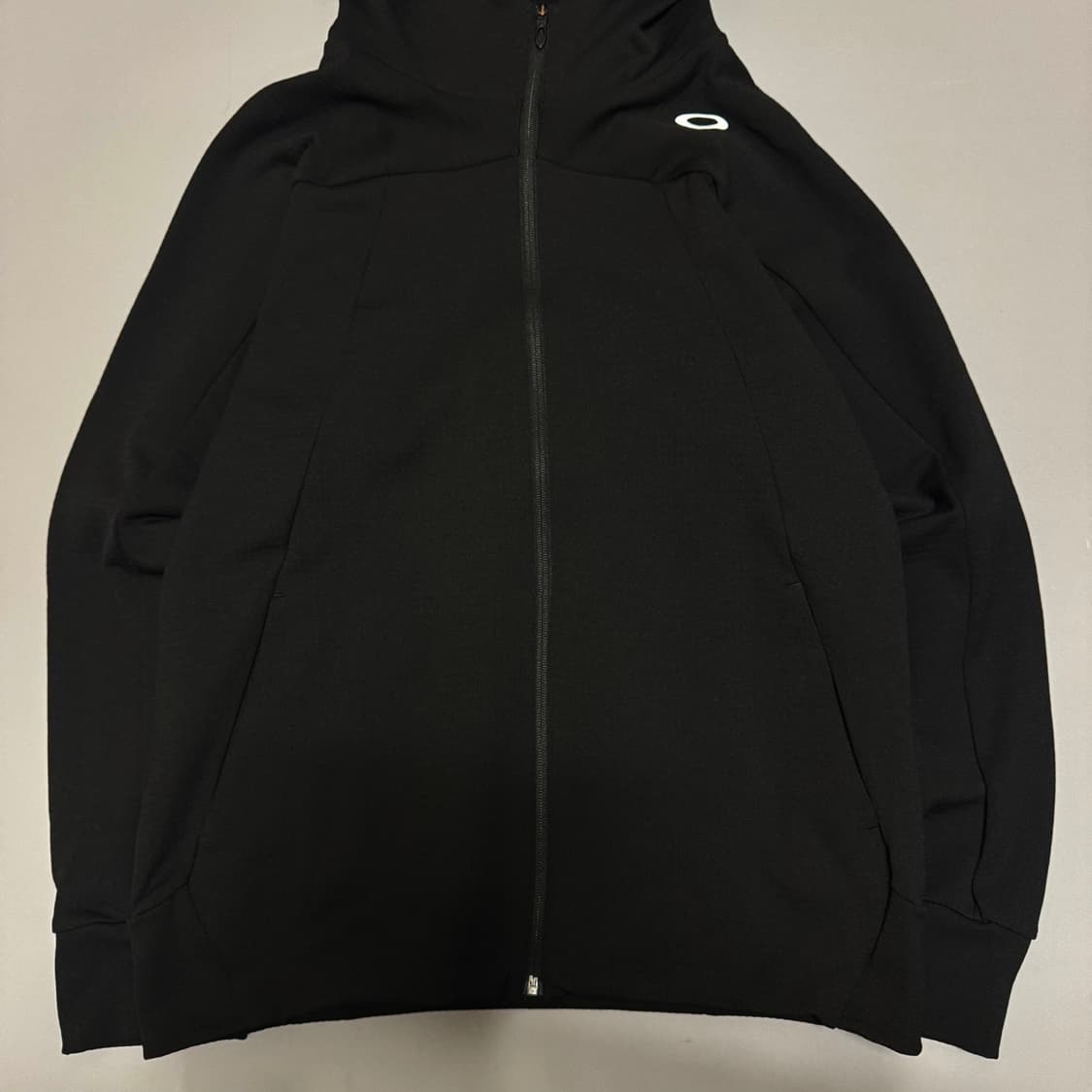 오클리 블랙컬러 폴리에스터 혼방 테크 서클로고 뉴버전 후드 집업 자켓 상품이미지5