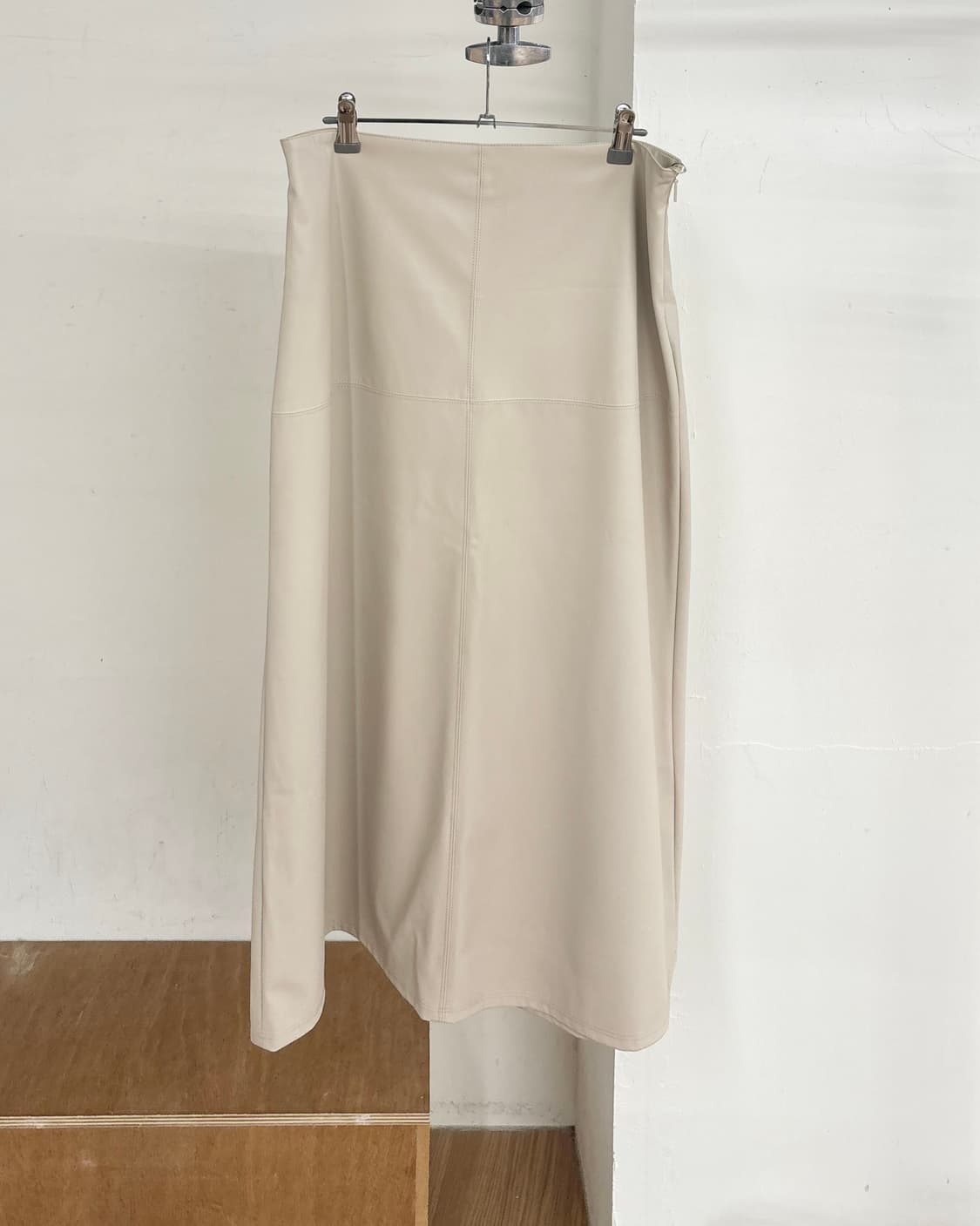 막스마라 아이보리 플레어 폴리 롱 스커트 상품이미지1