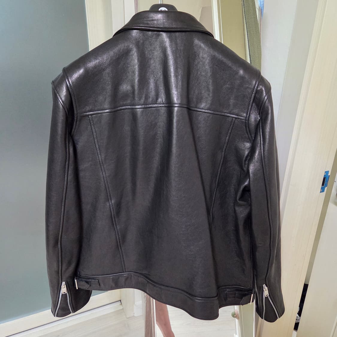 느와르라르메스 레더스탠다드자켓 24fw 상품이미지2